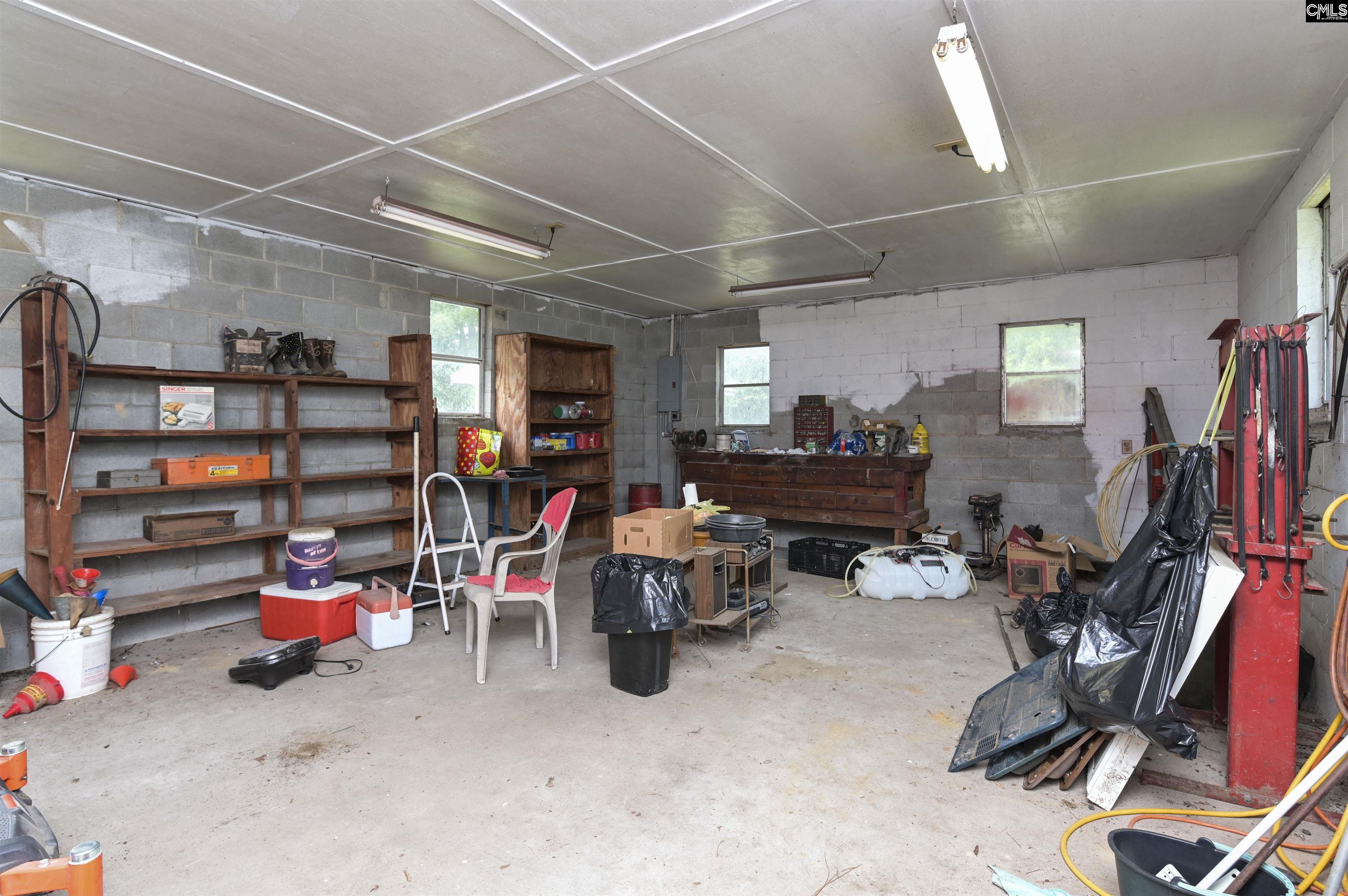 main property photo 40