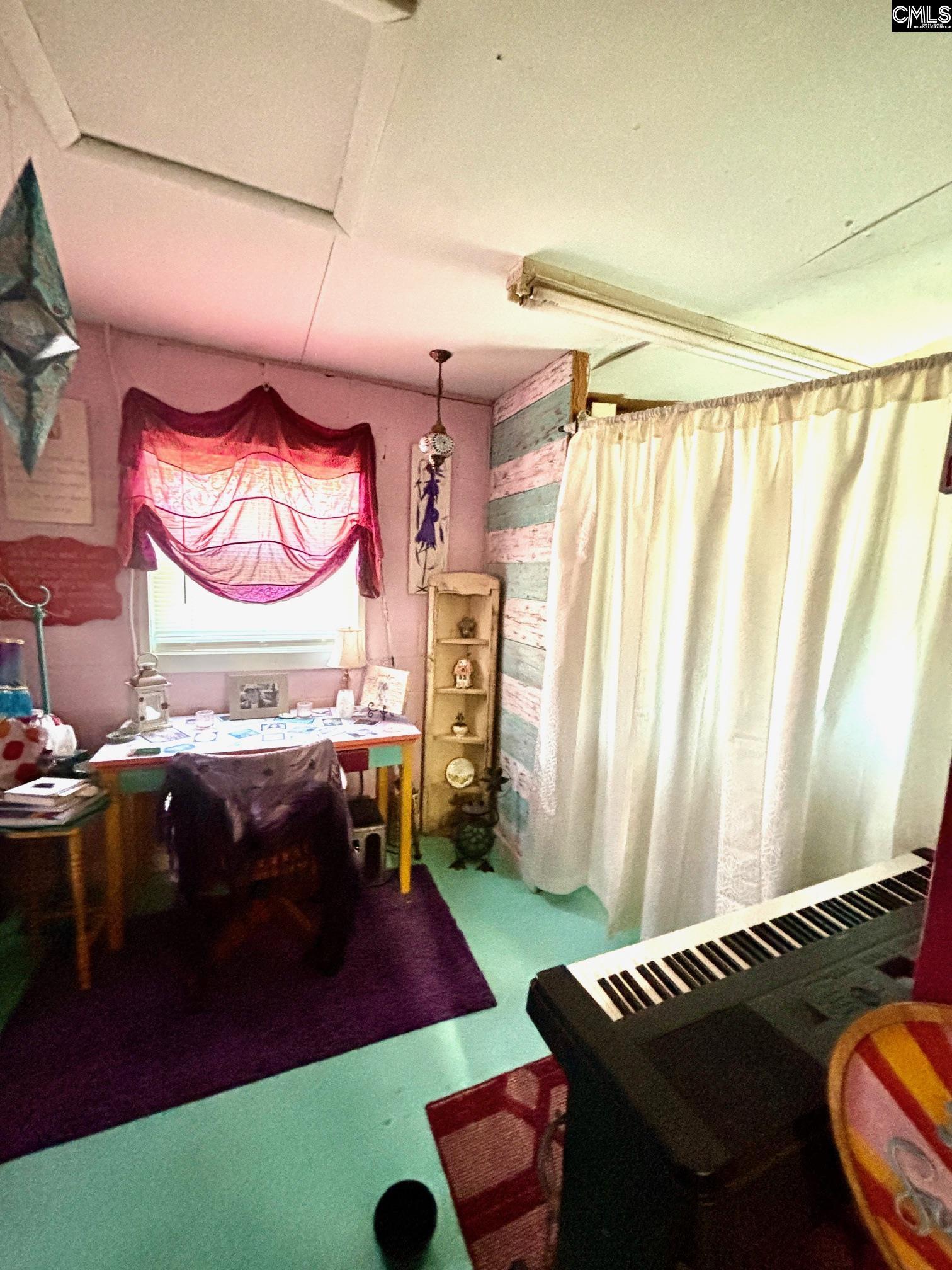 main property photo 40
