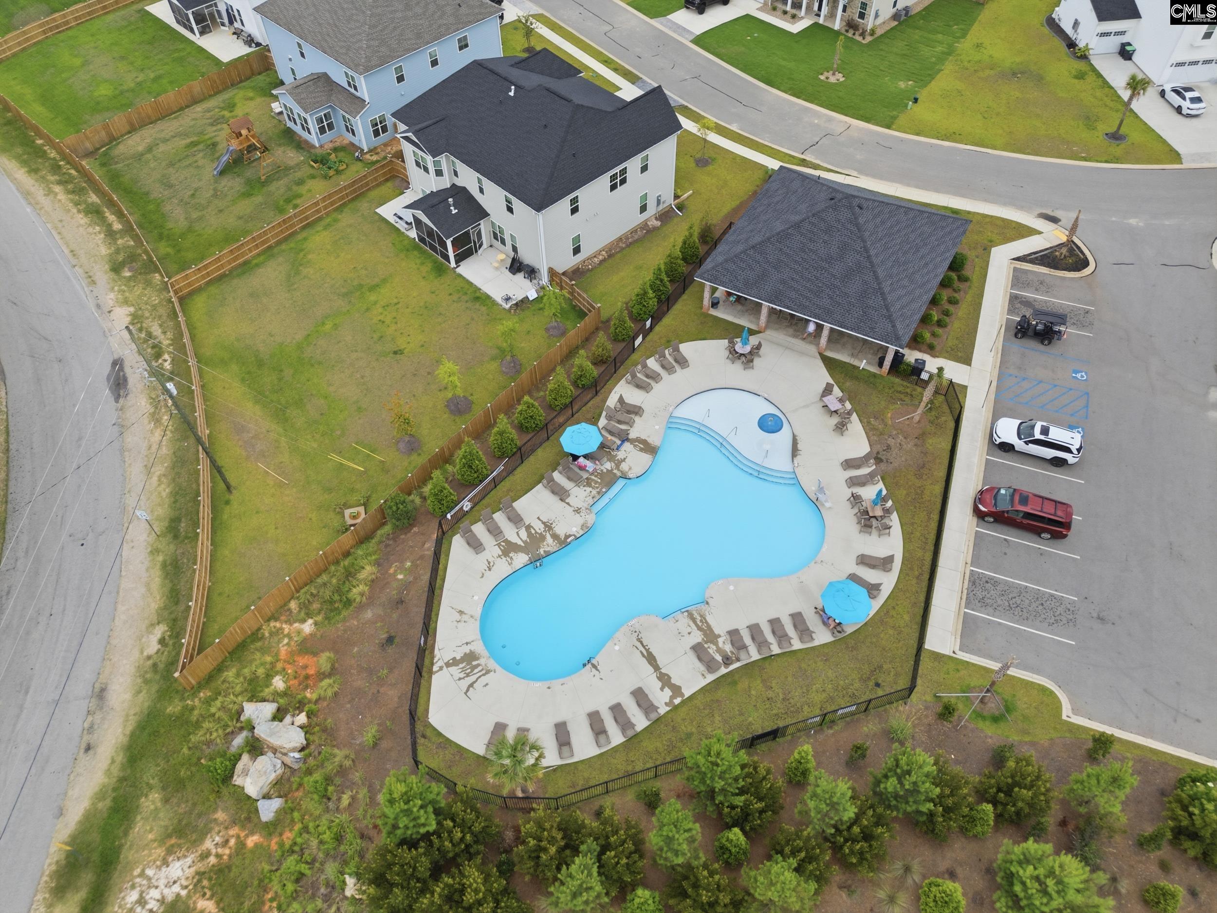 main property photo 59