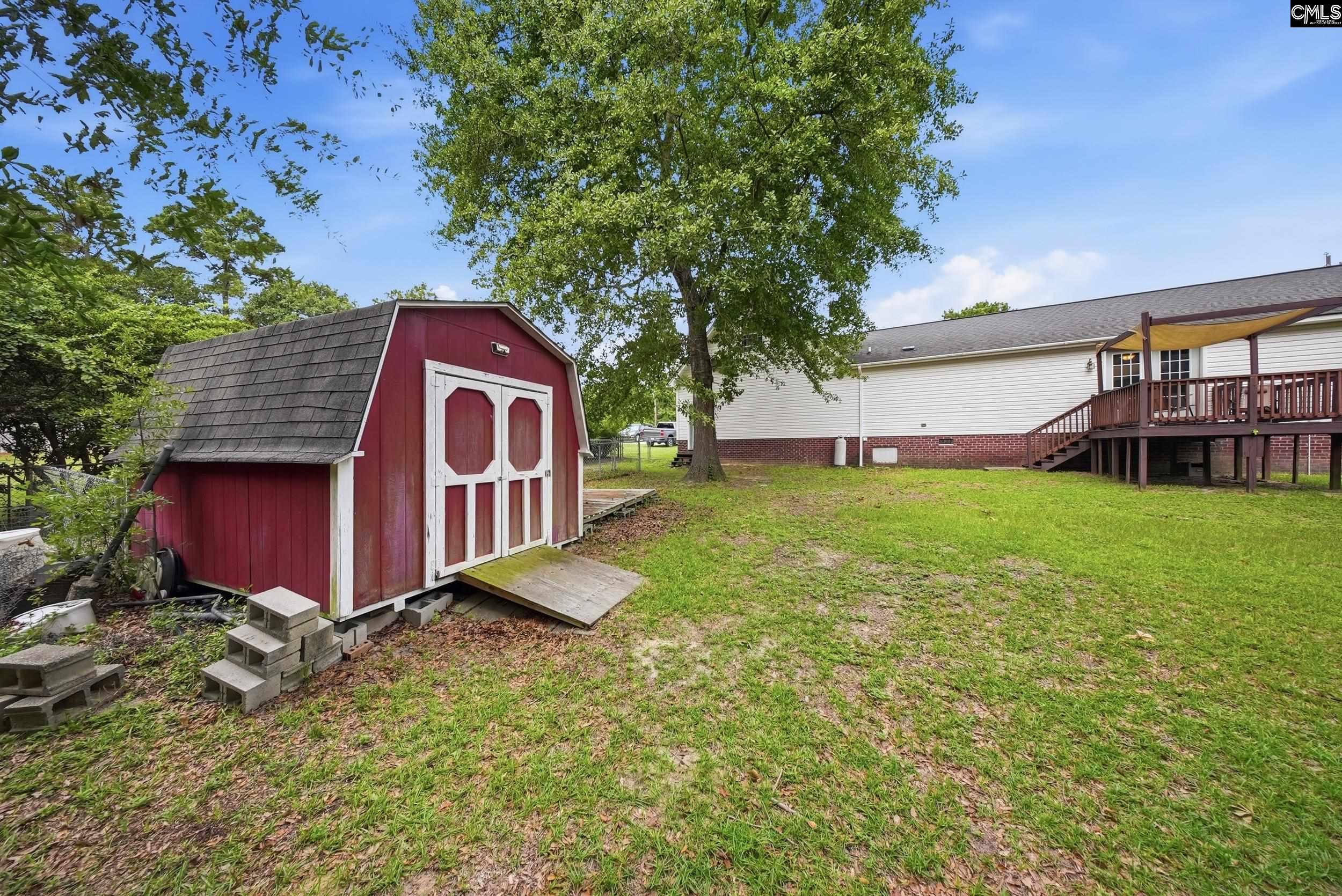 main property photo 28