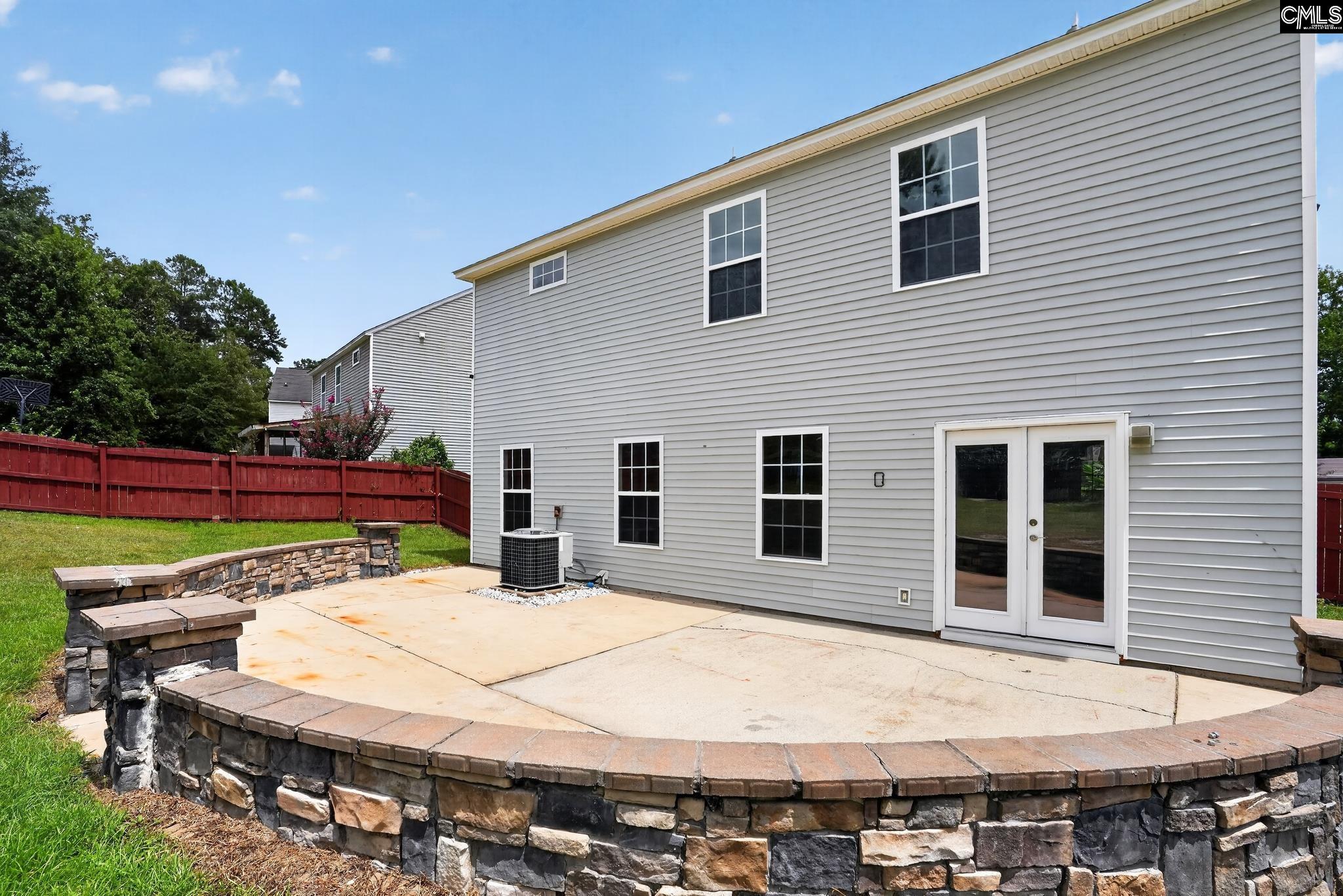 main property photo 12