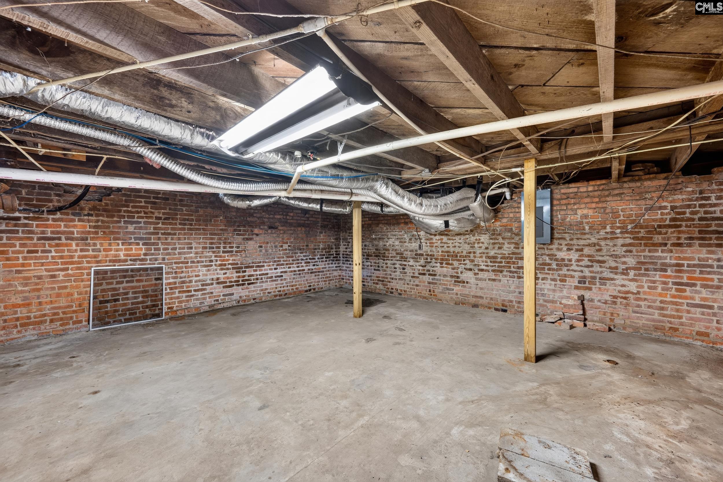 main property photo 26