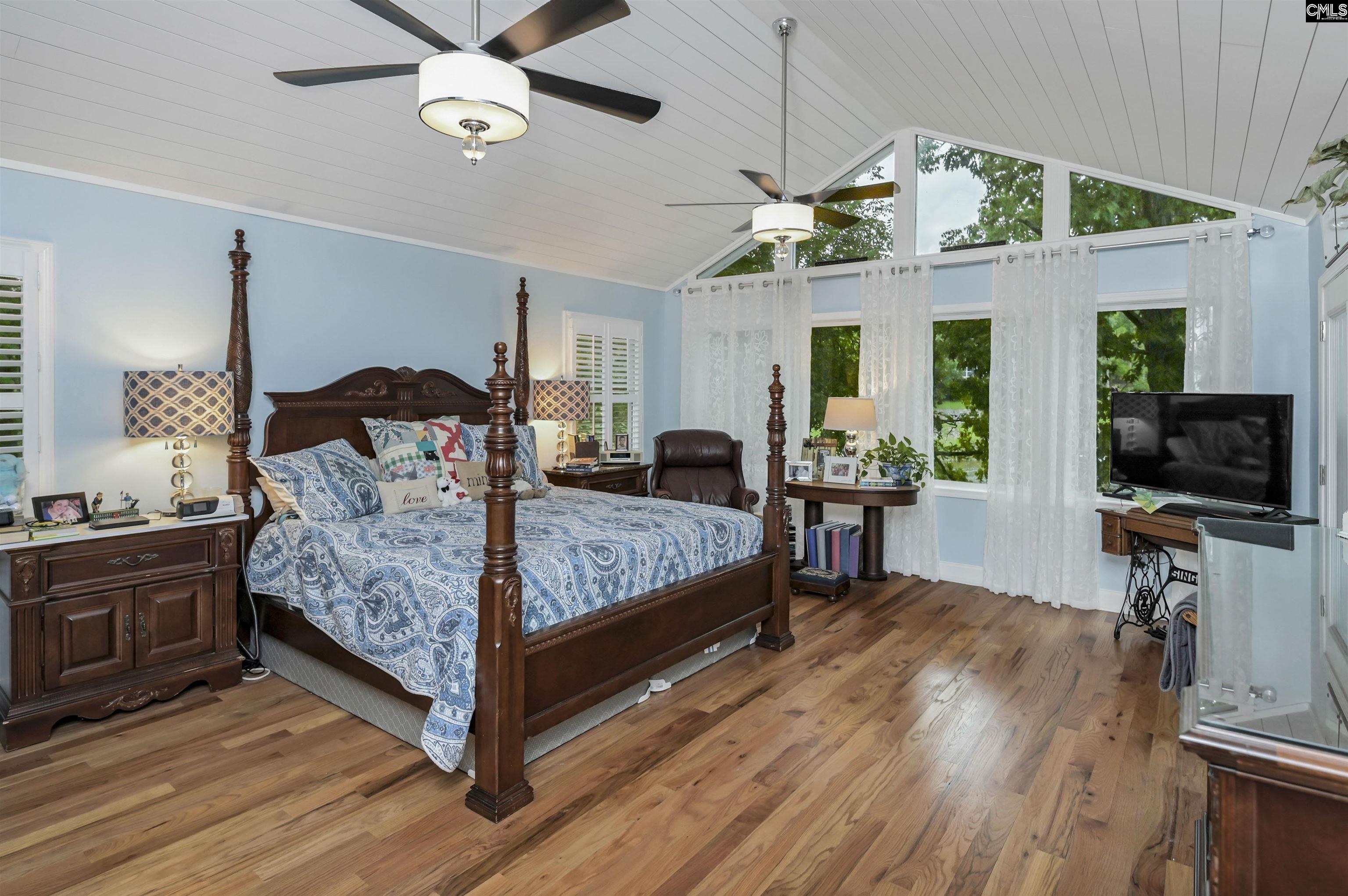 main property photo 25