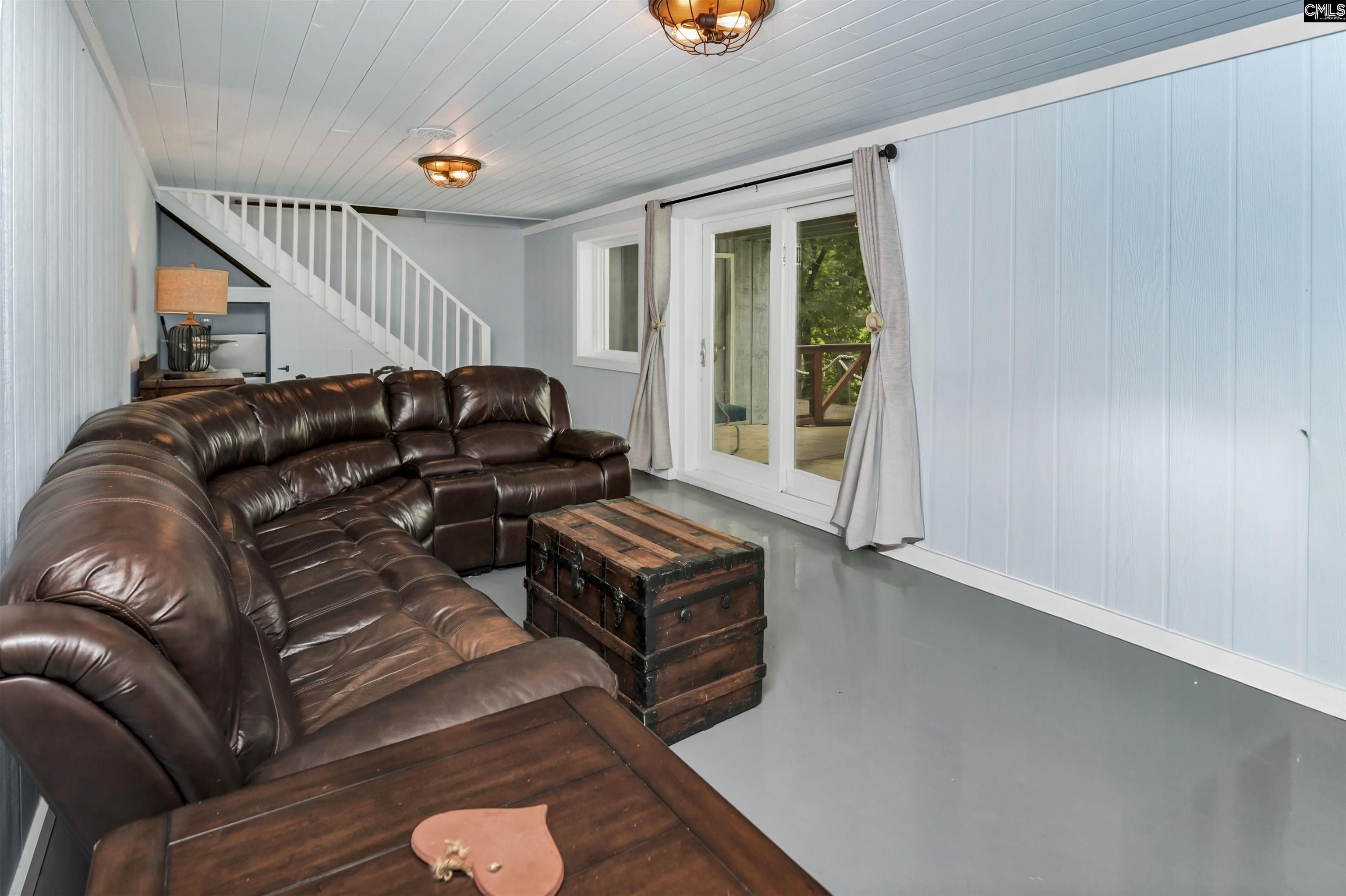 main property photo 50