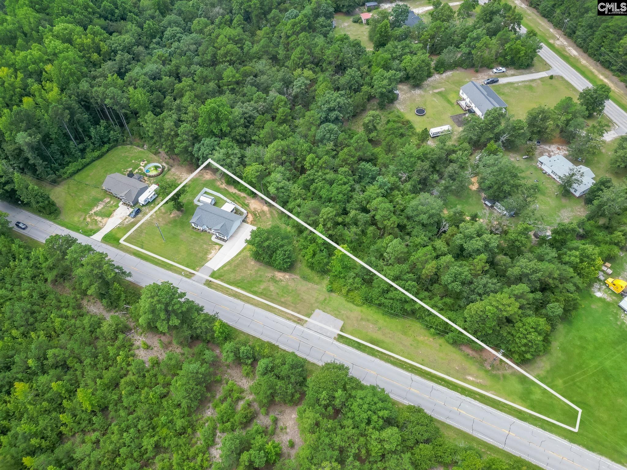 main property photo 3