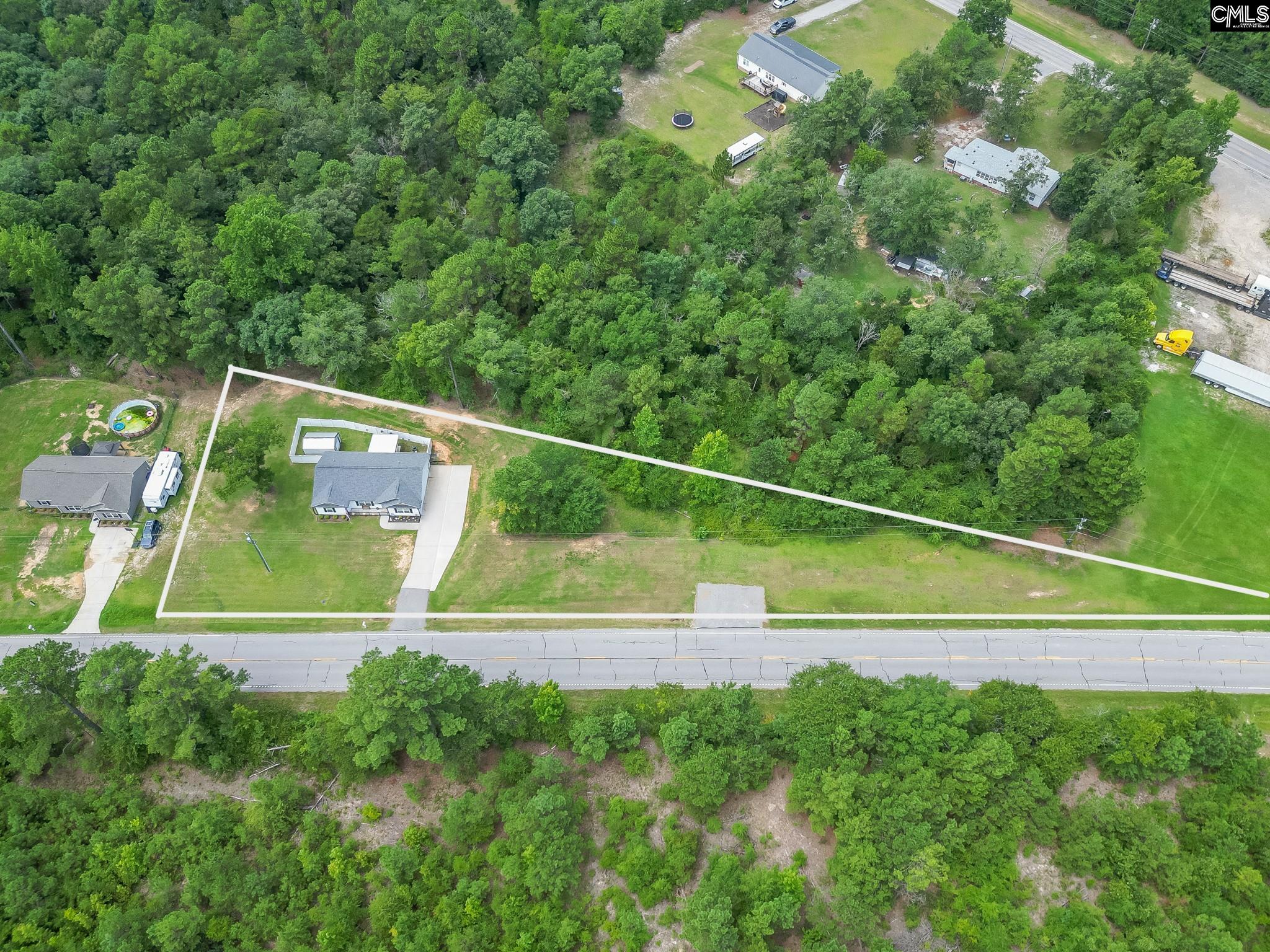 main property photo 4