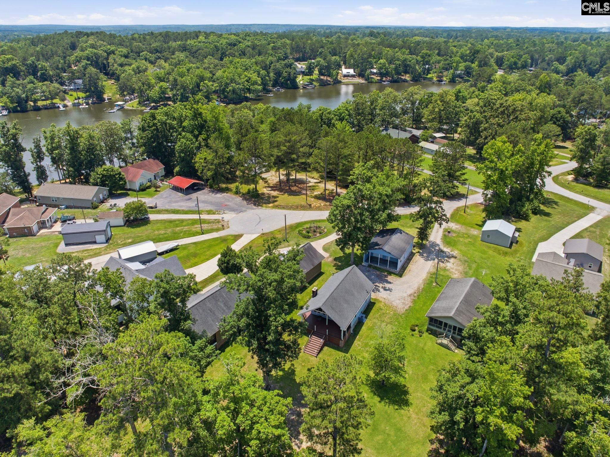main property photo 40