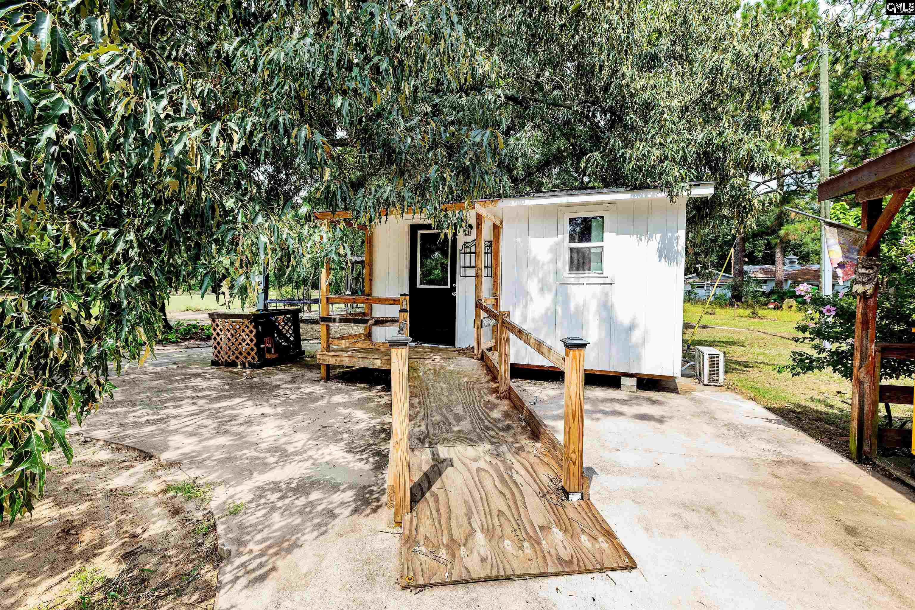 main property photo 37