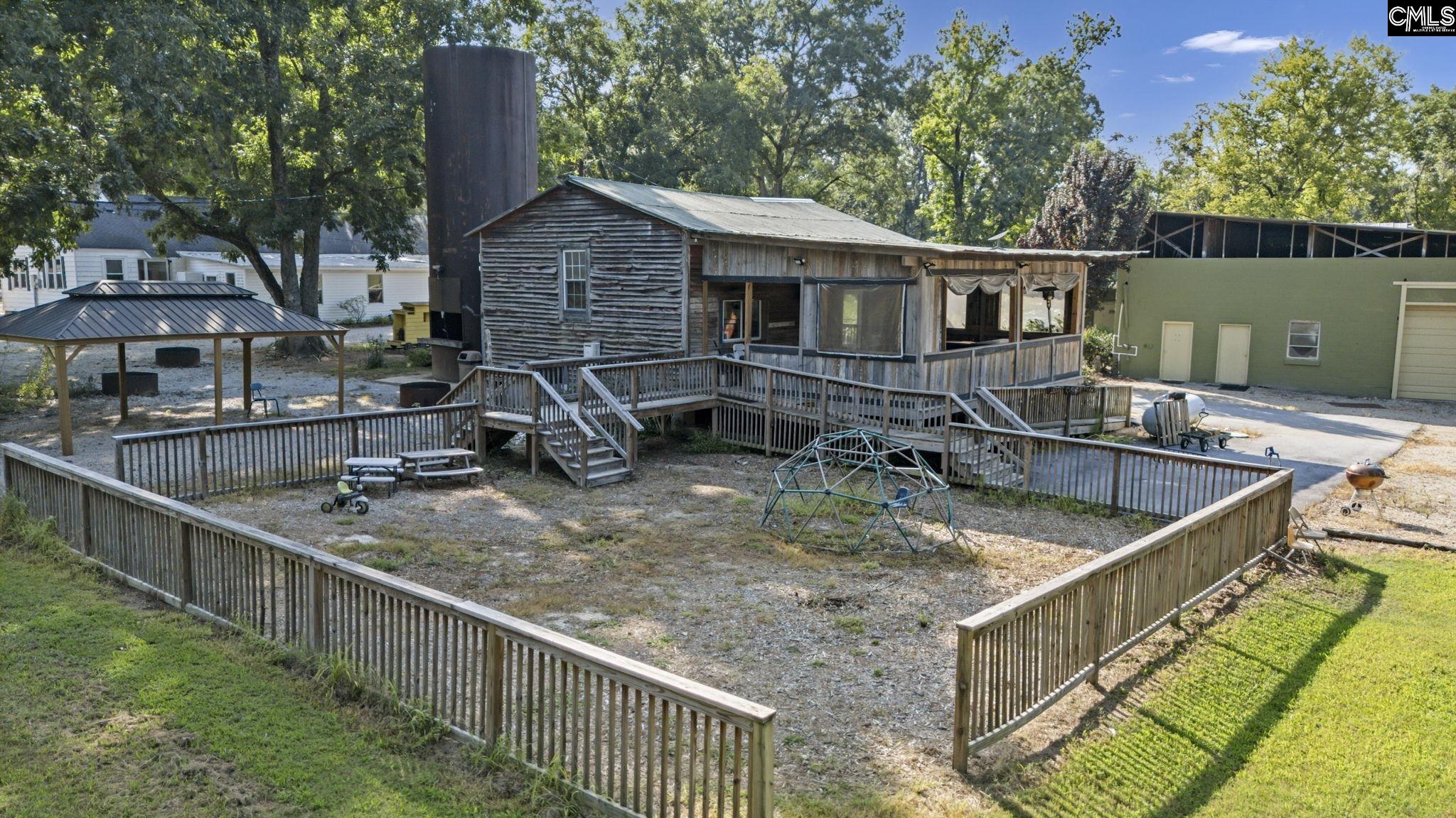 main property photo 77