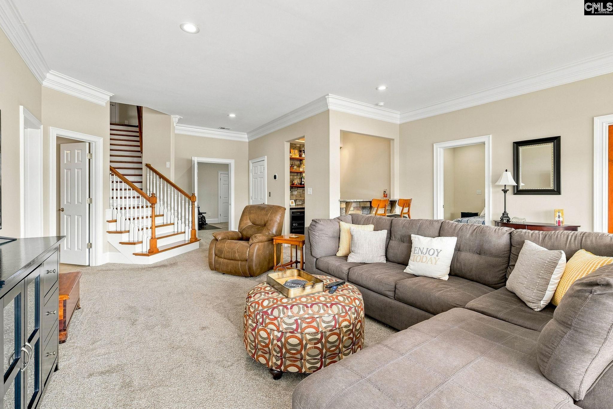 main property photo 77