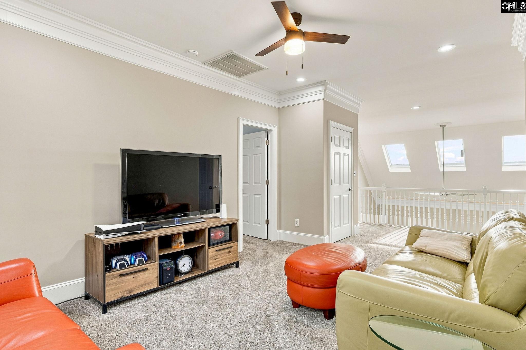 main property photo 94