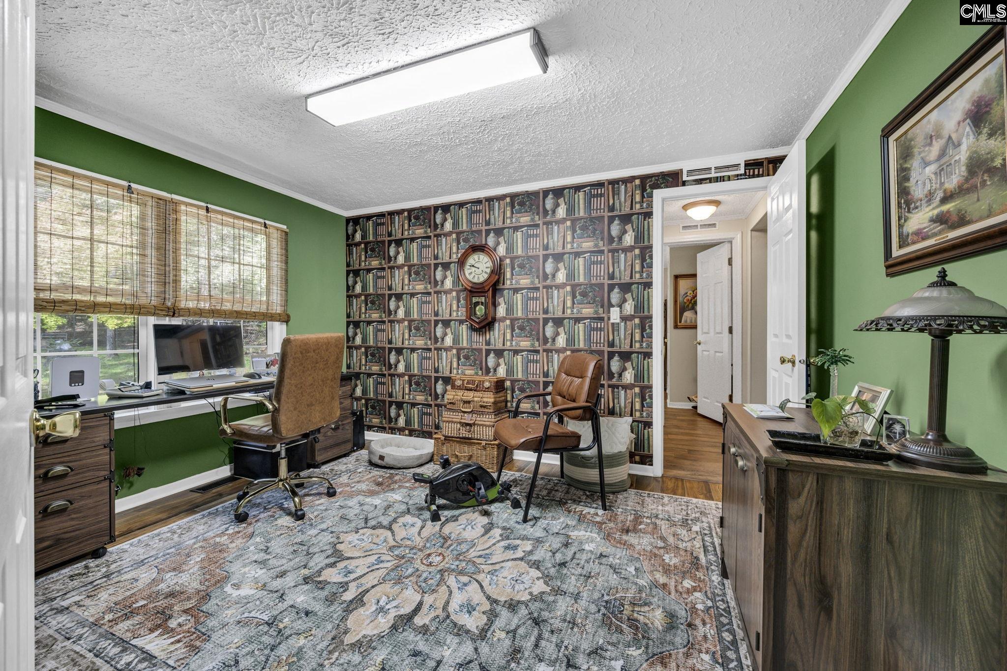 main property photo 28