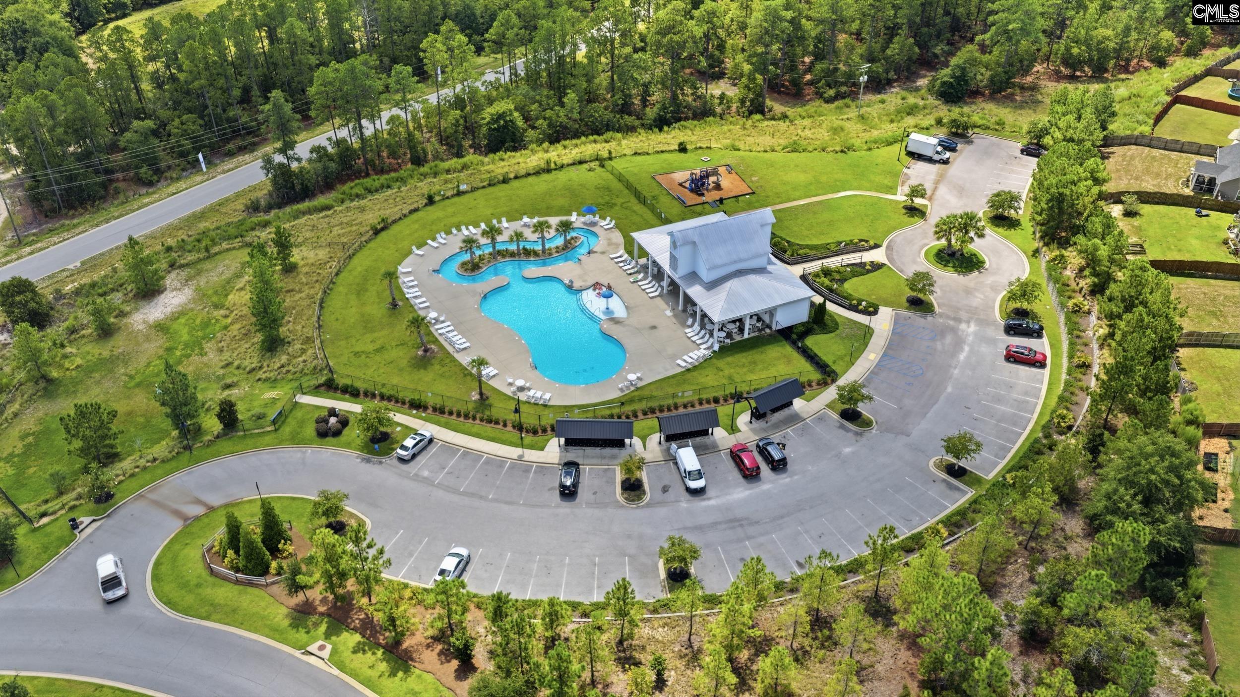 main property photo 35