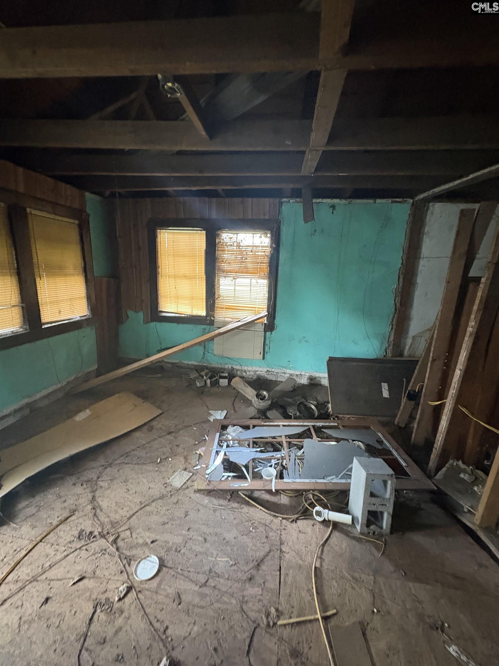 main property photo 8