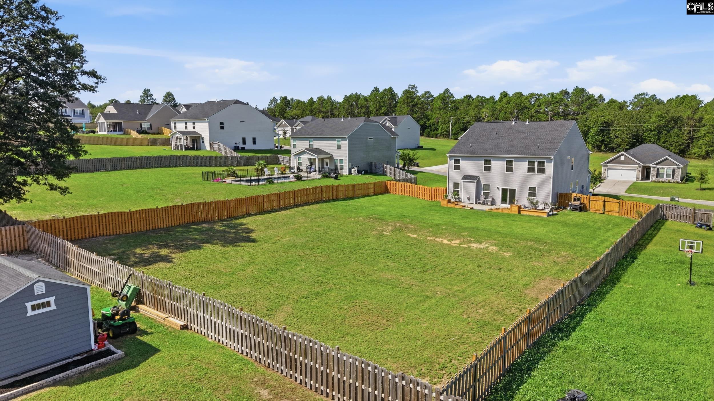 main property photo 33