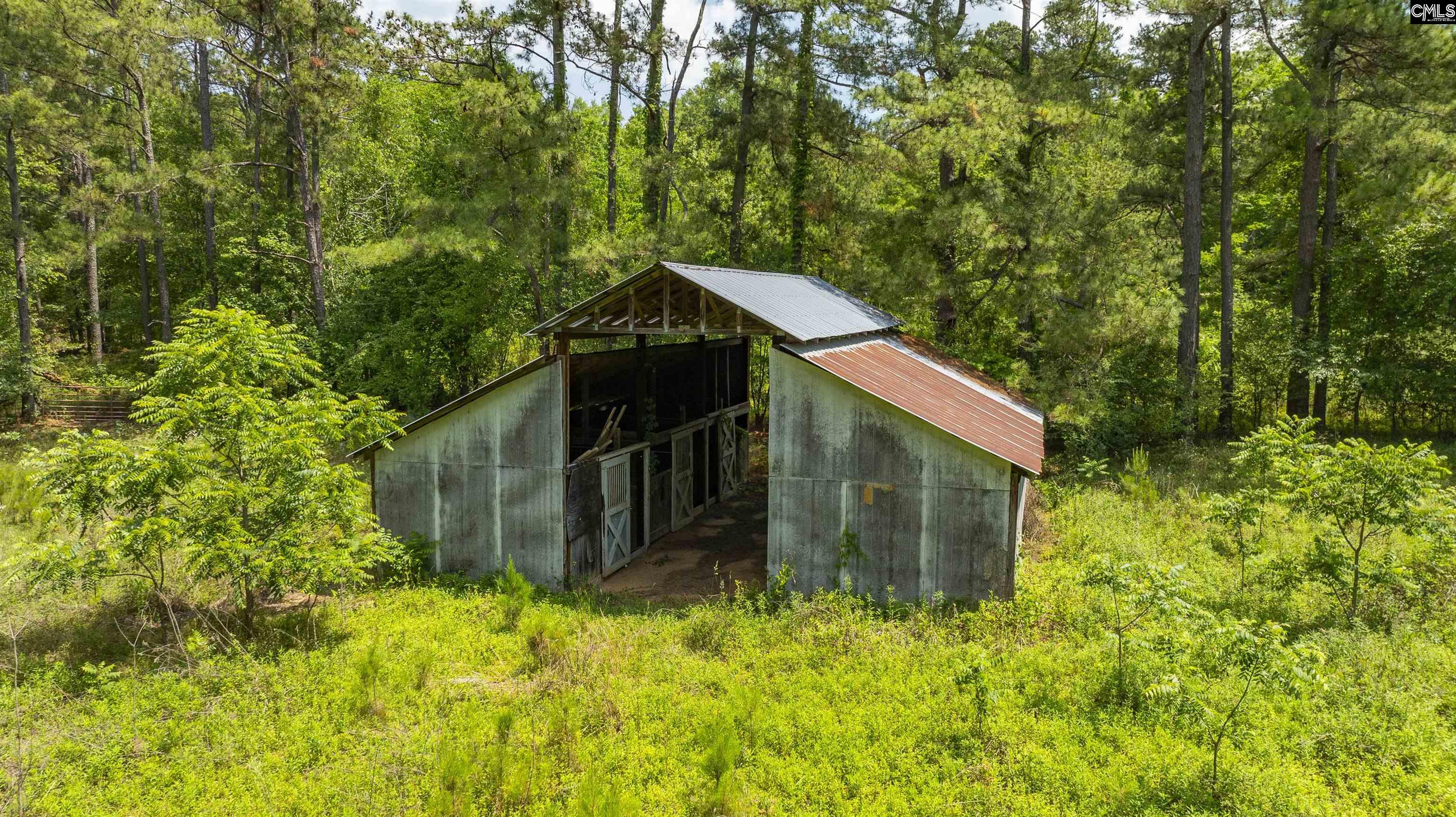 main property photo 9
