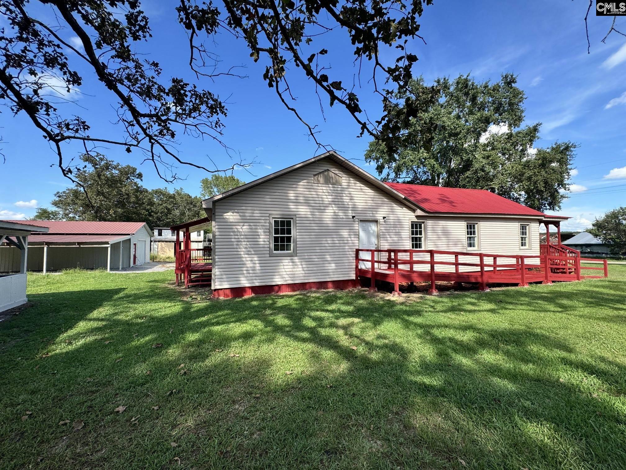 main property photo 10