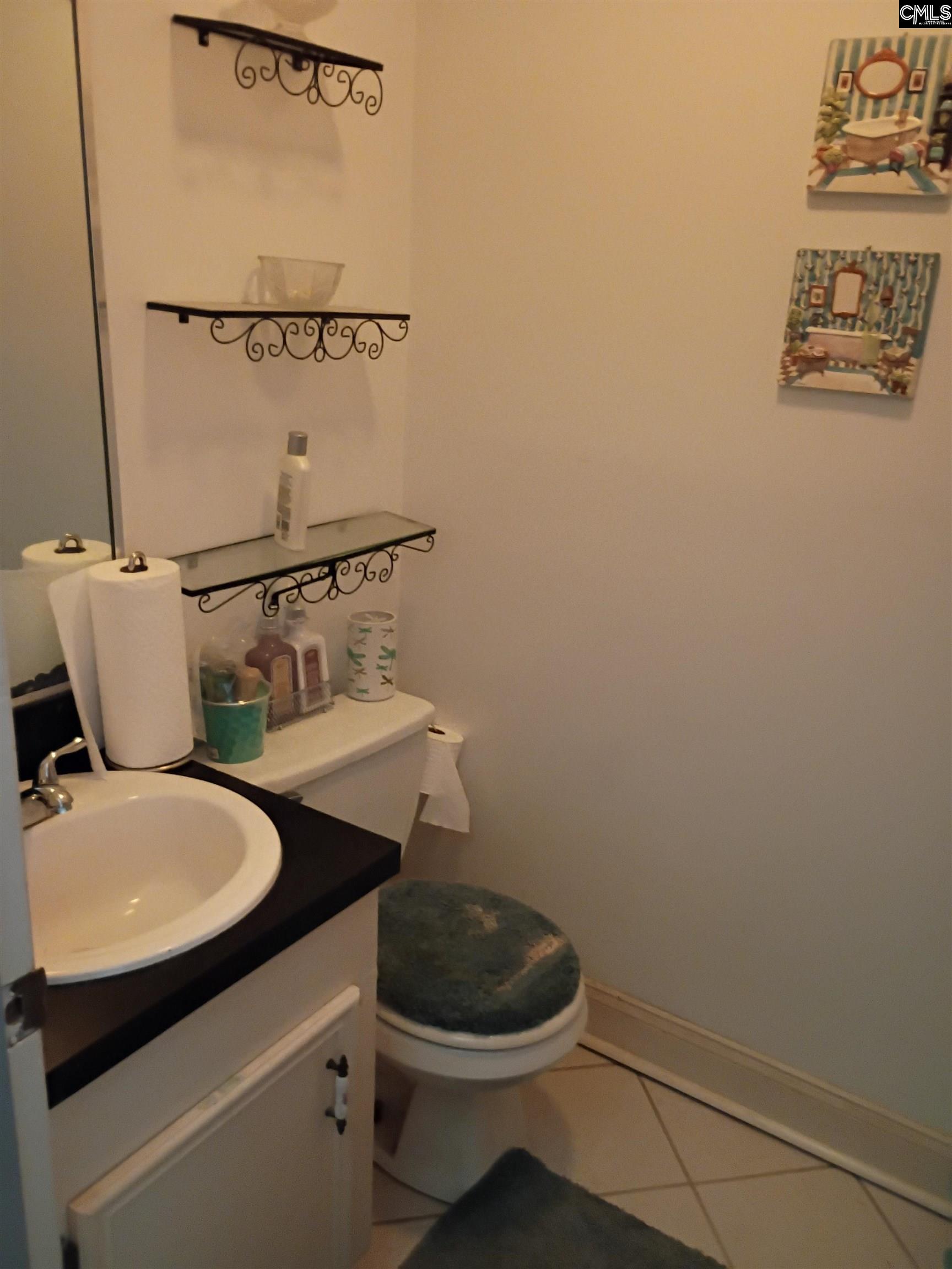 main property photo 78