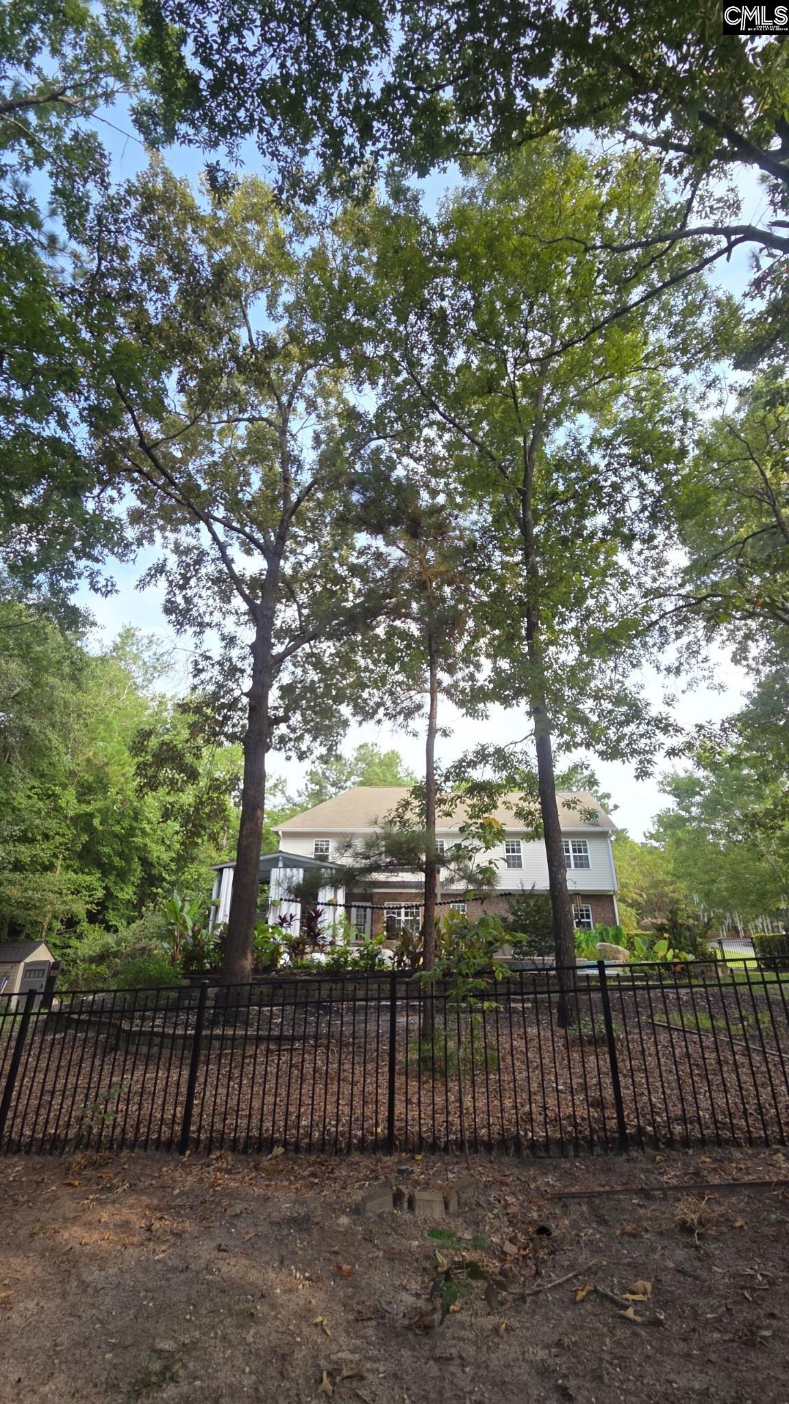 main property photo 40