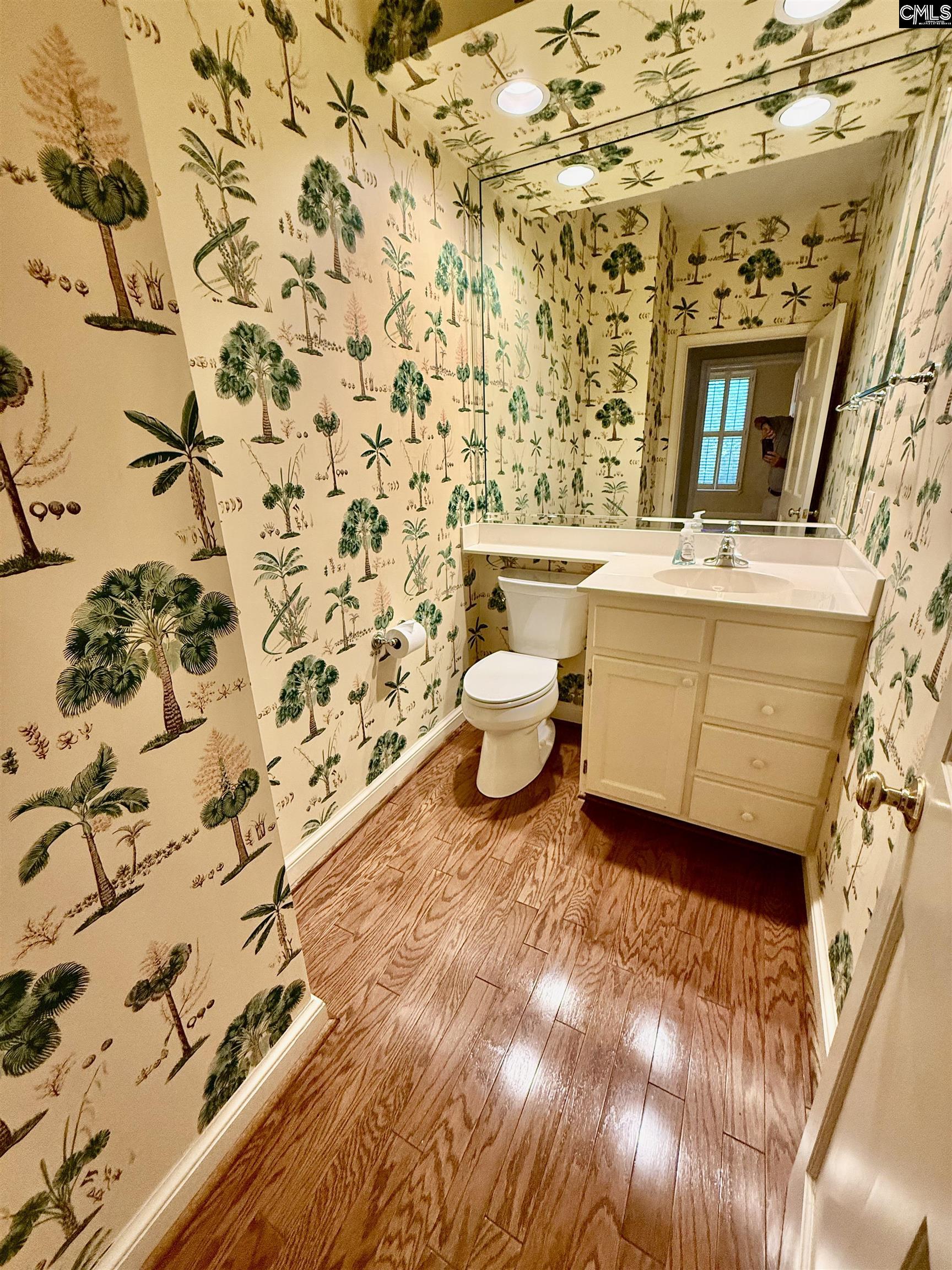 main property photo 14