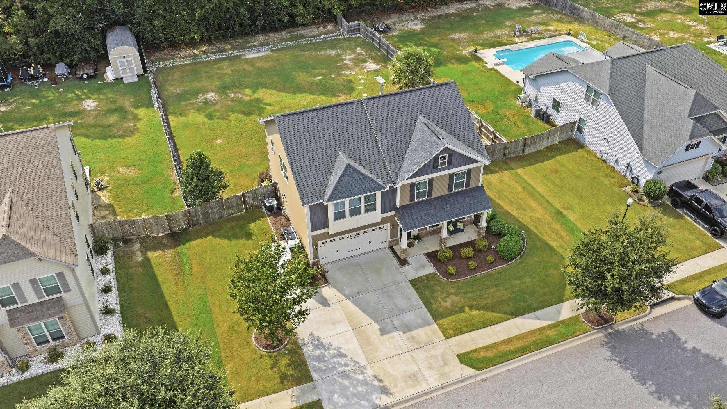 main property photo 28