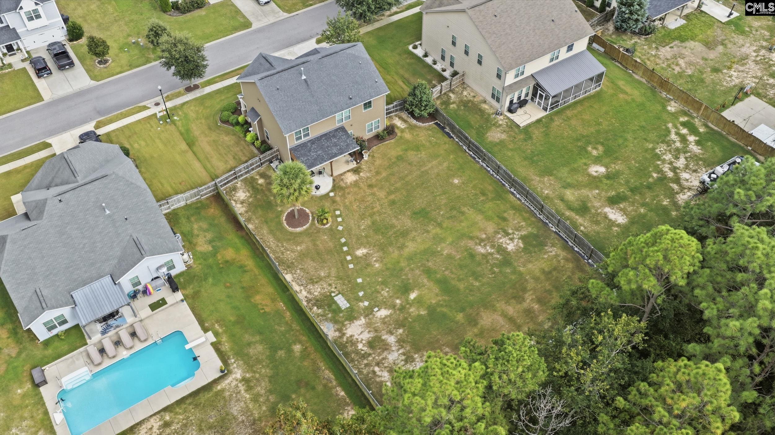 main property photo 32