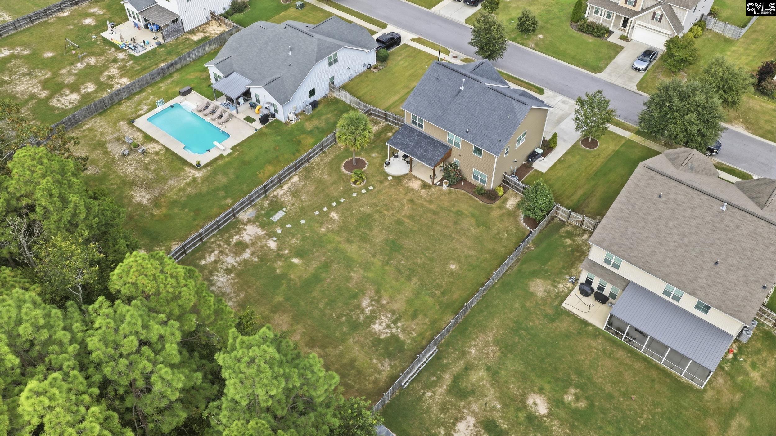 main property photo 33