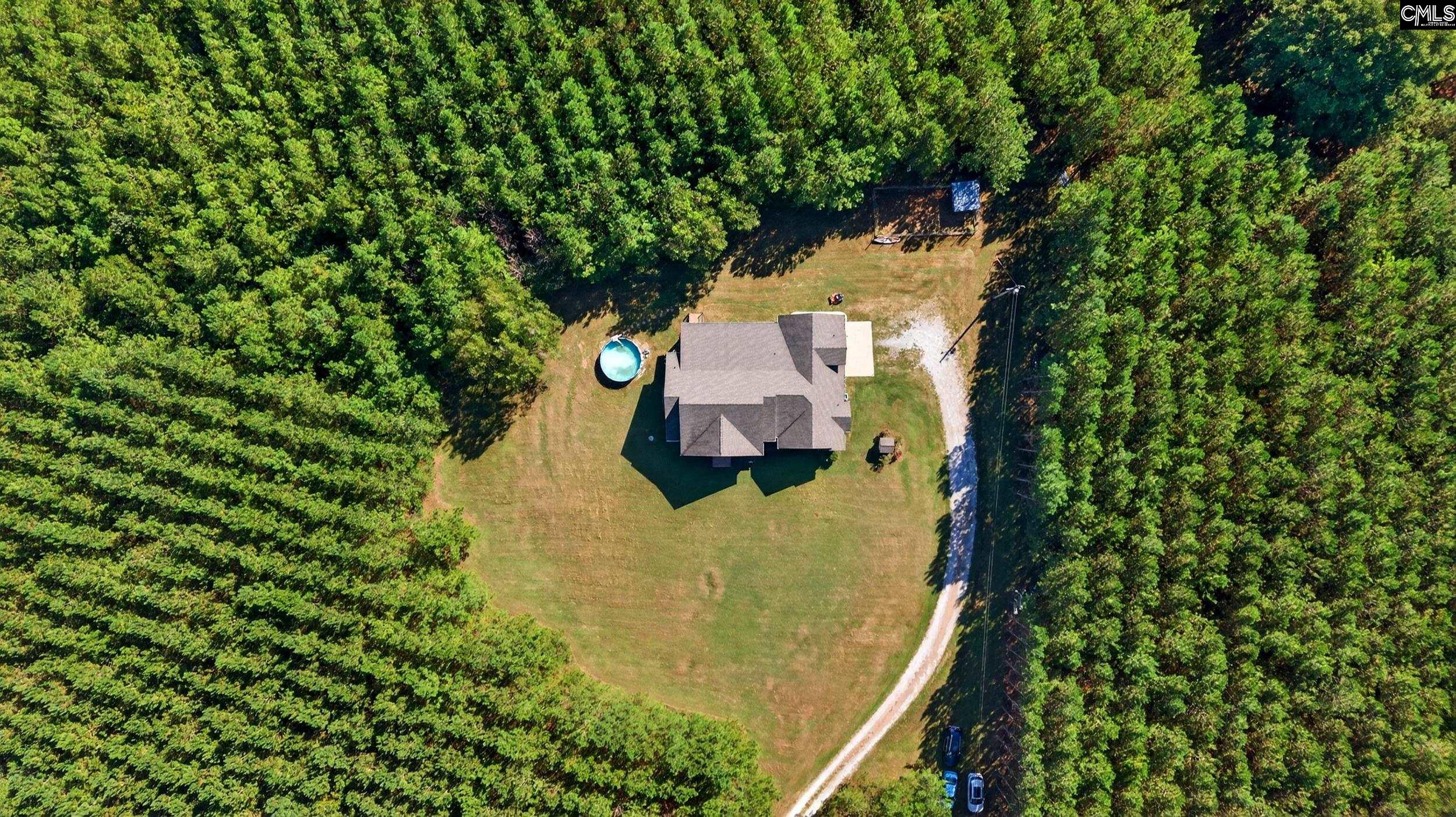 main property photo 40