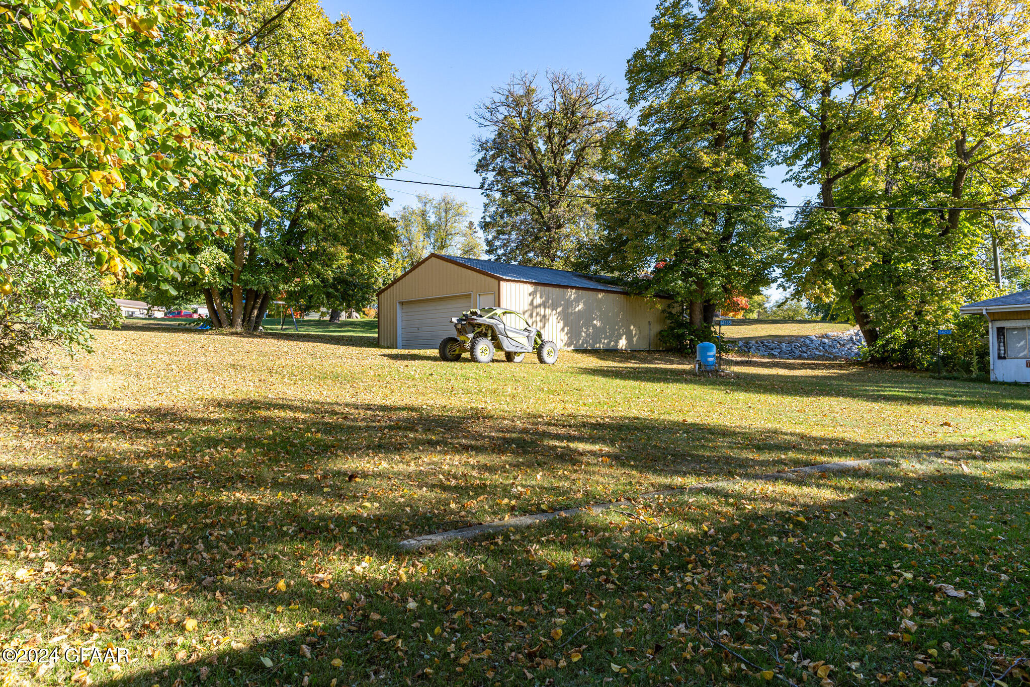 main property photo 15