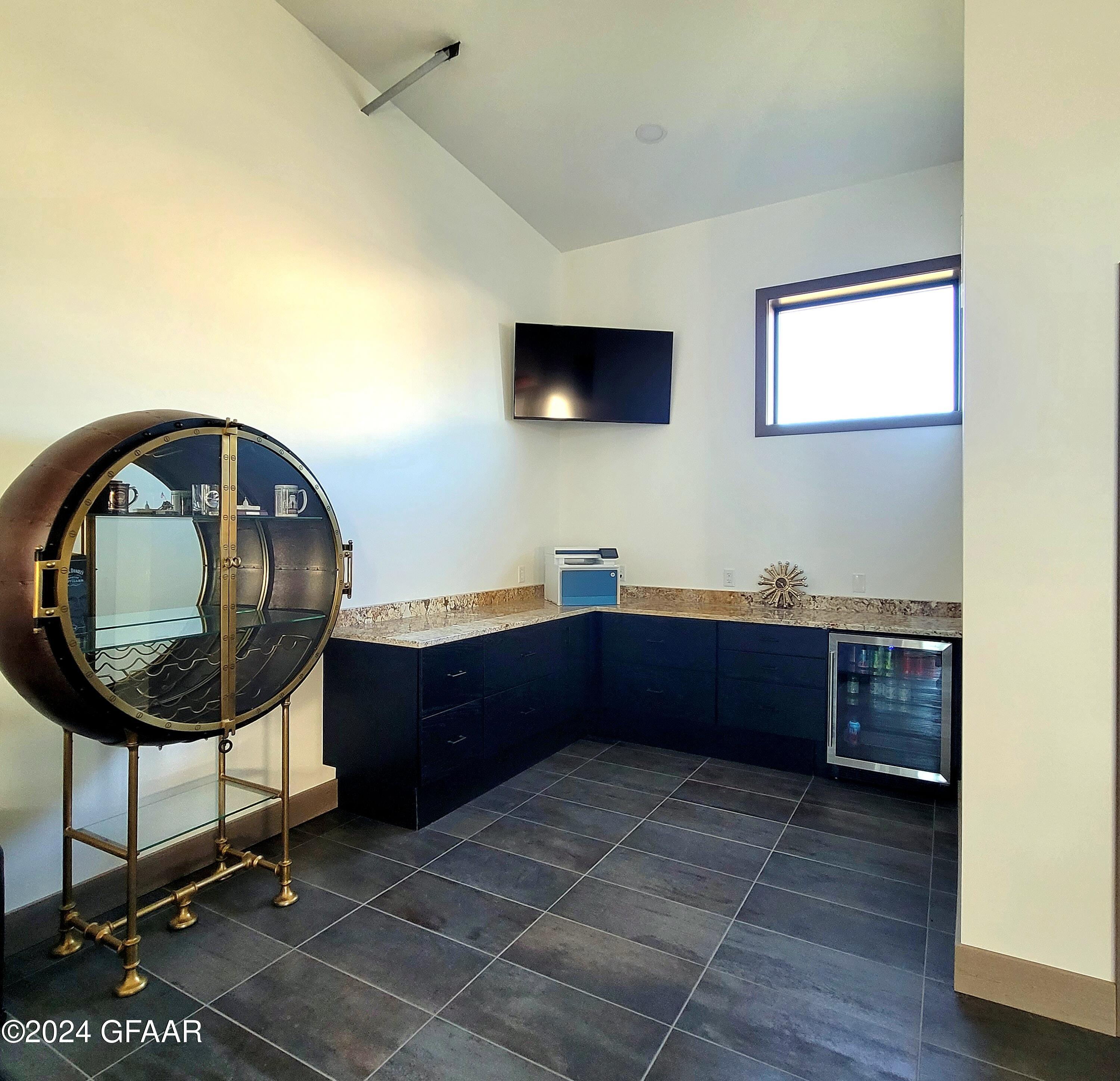 property viewer photo 11