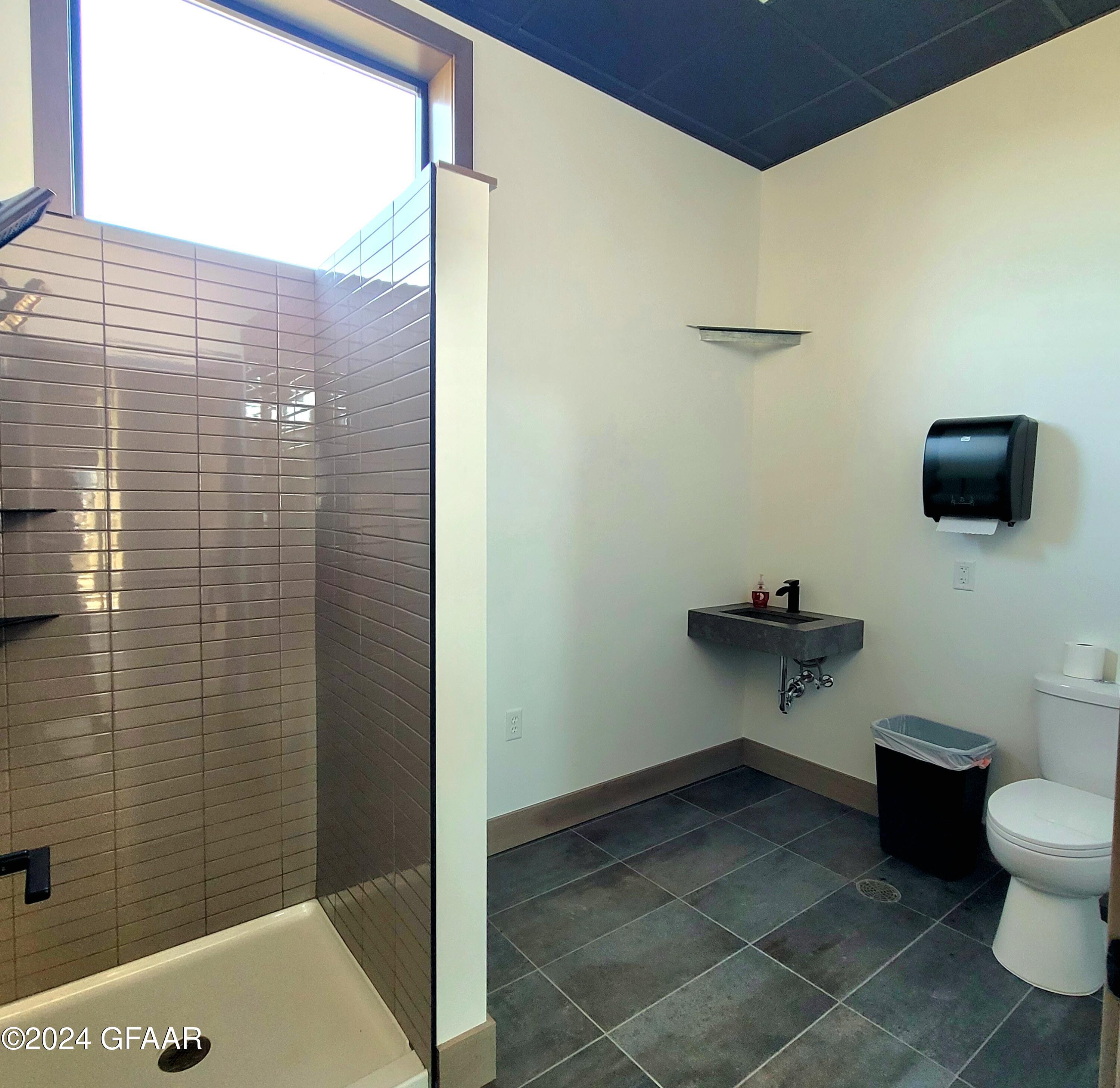 property viewer photo 15