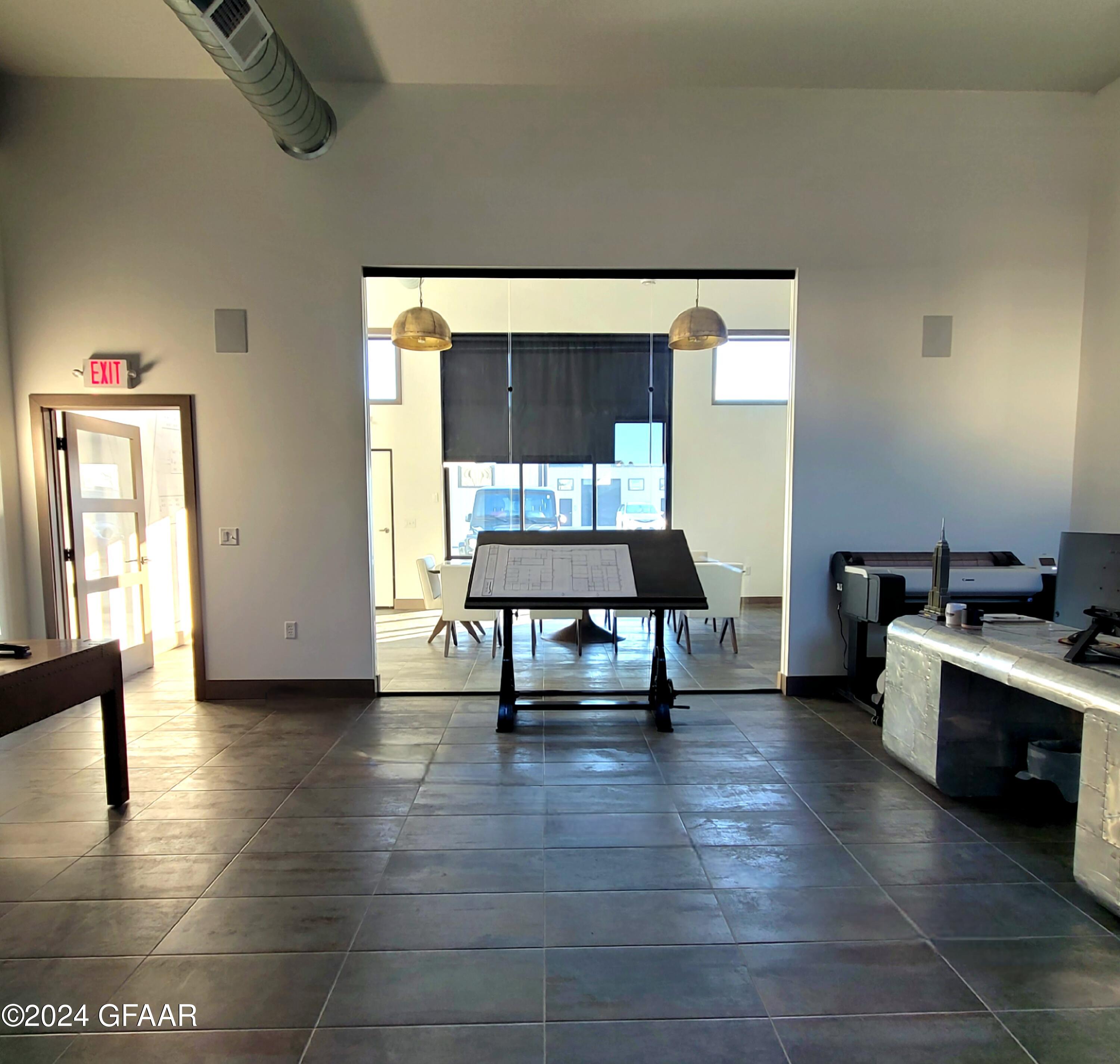 property viewer photo 16