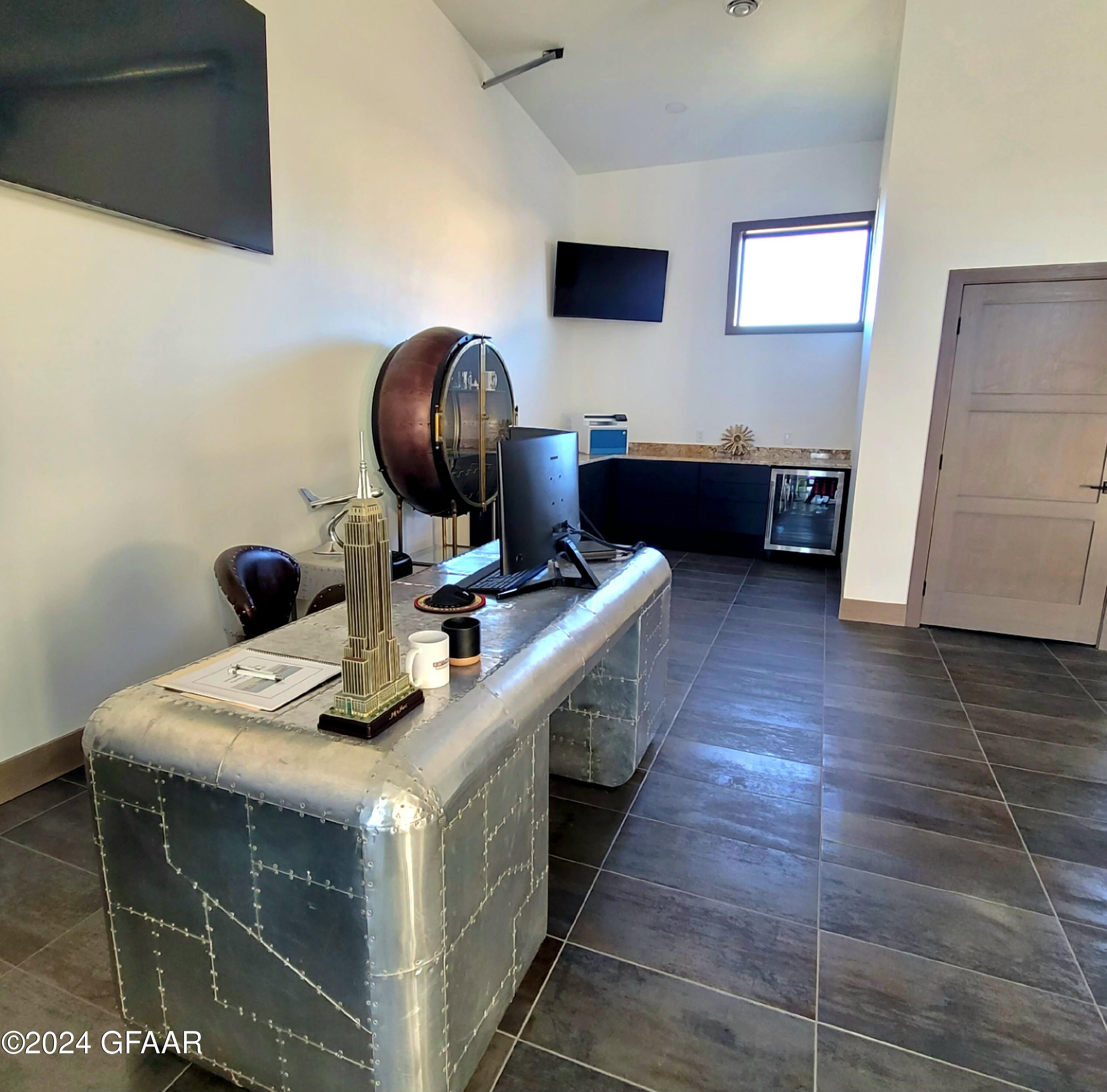 property viewer photo 9