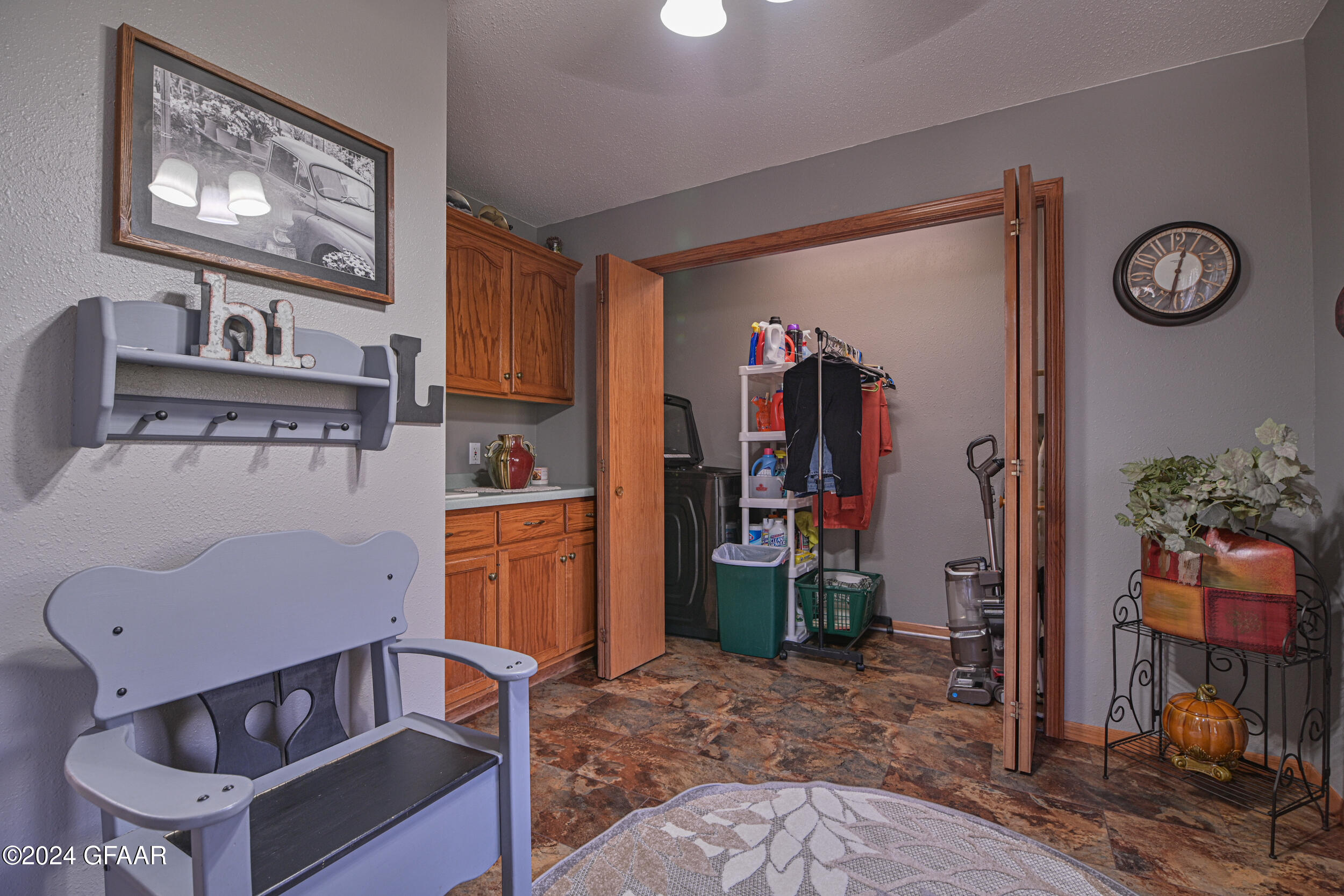 property viewer photo 11
