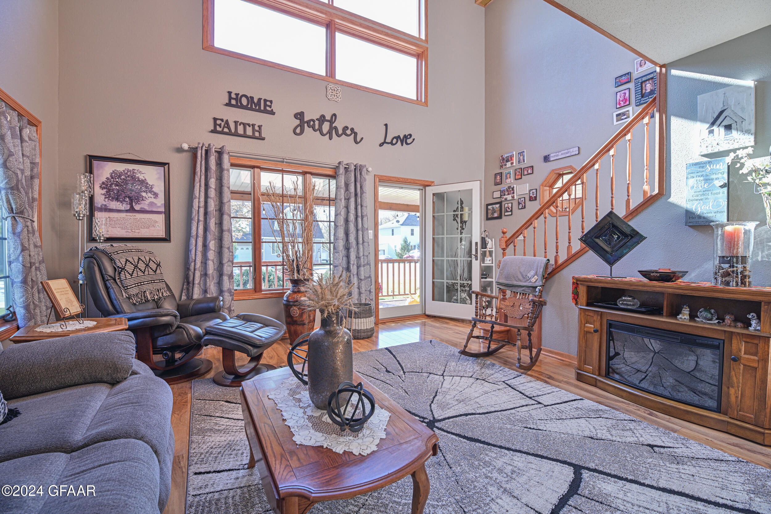 property viewer photo 13