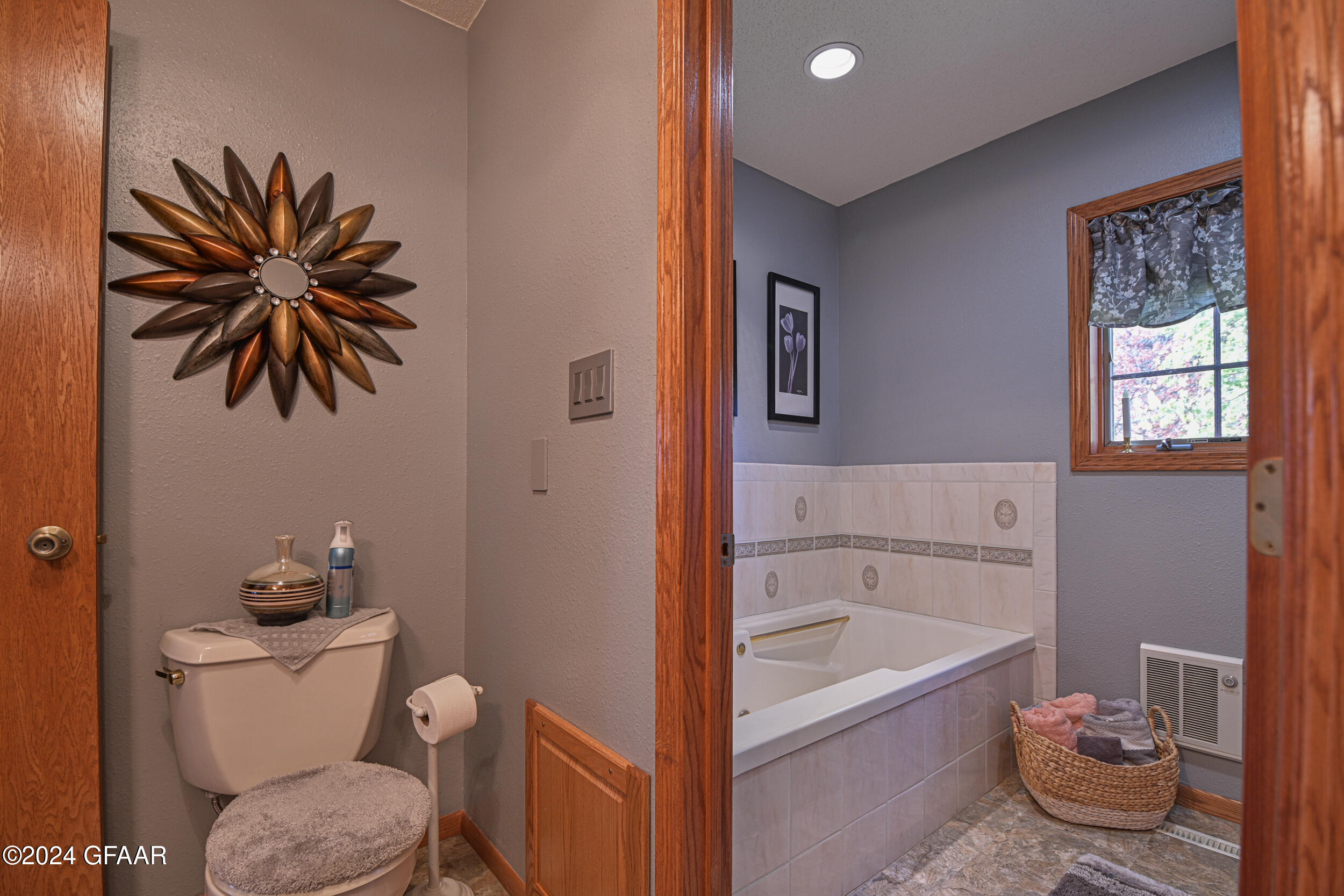 property viewer photo 20