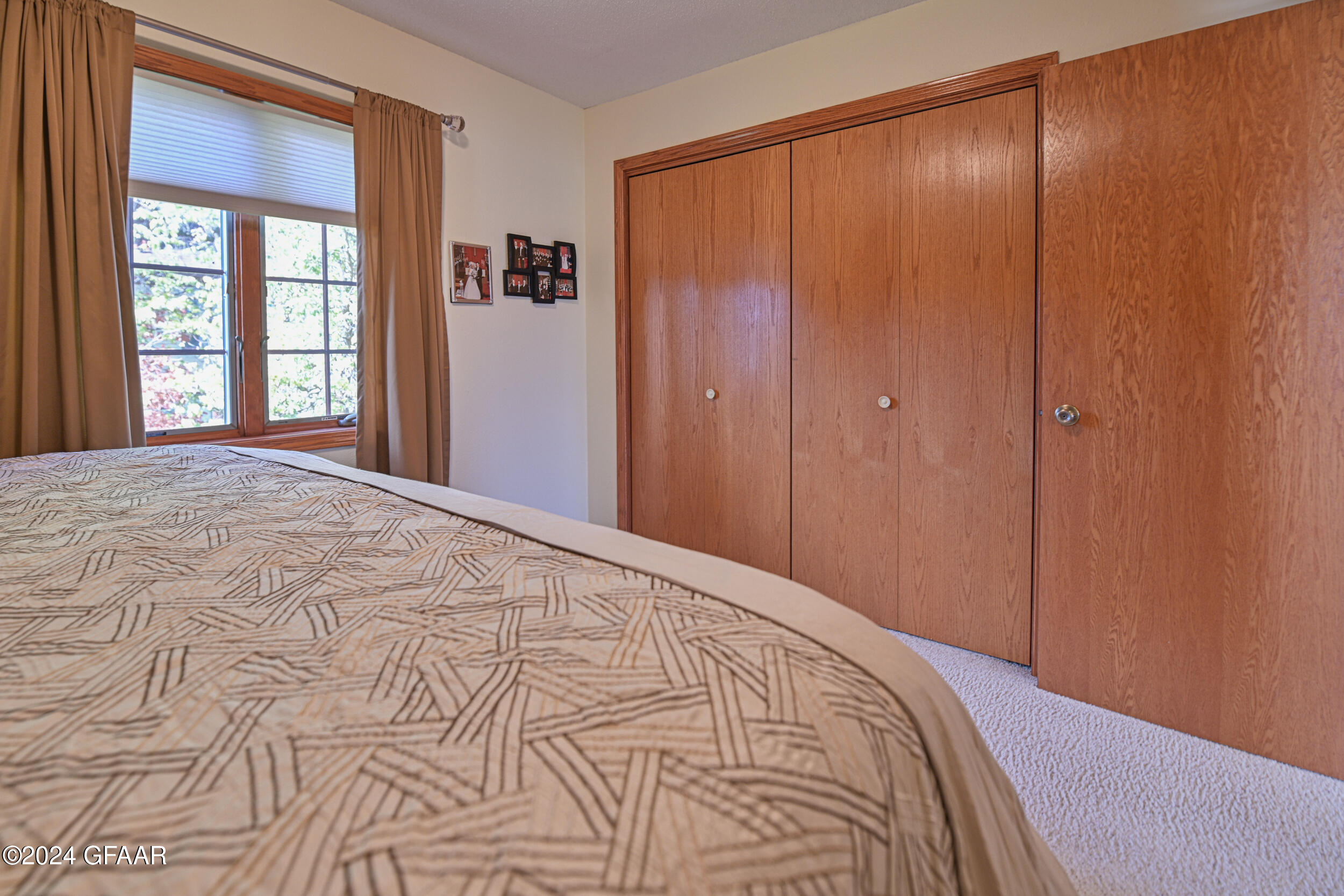 property viewer photo 22