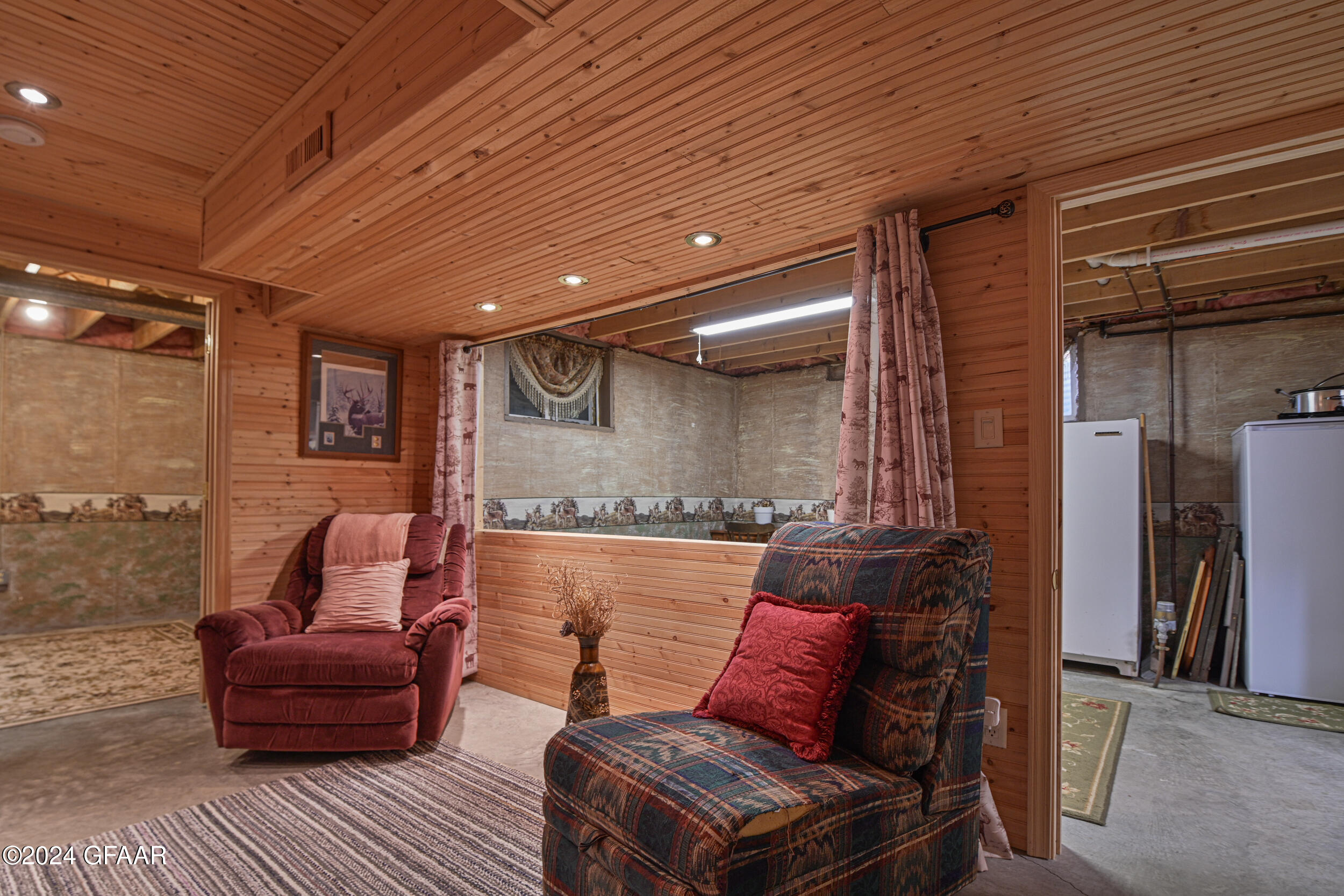 property viewer photo 28