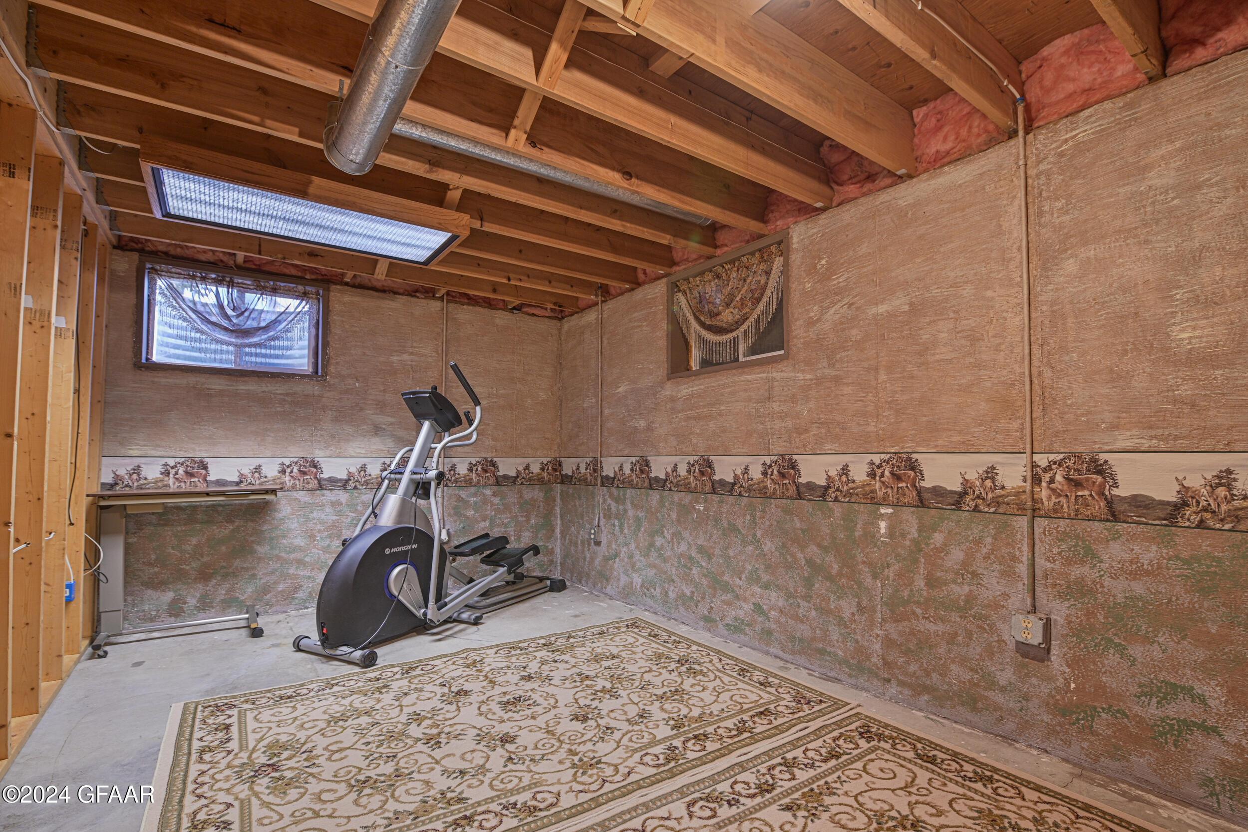 property viewer photo 30