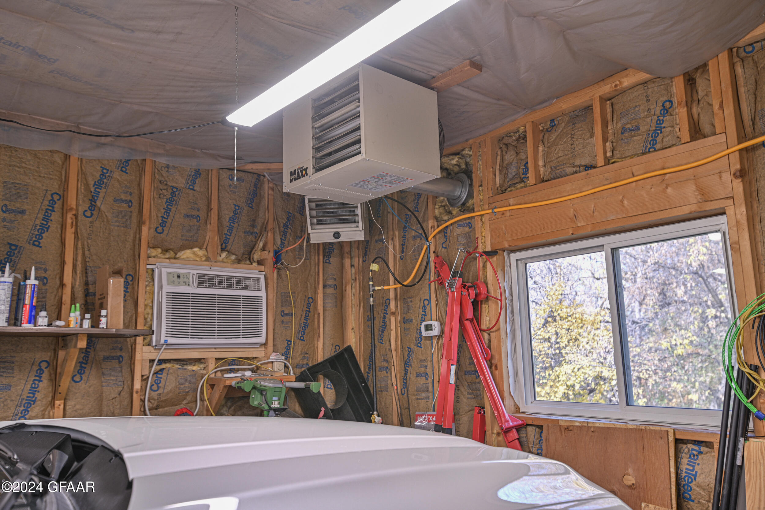property viewer photo 33