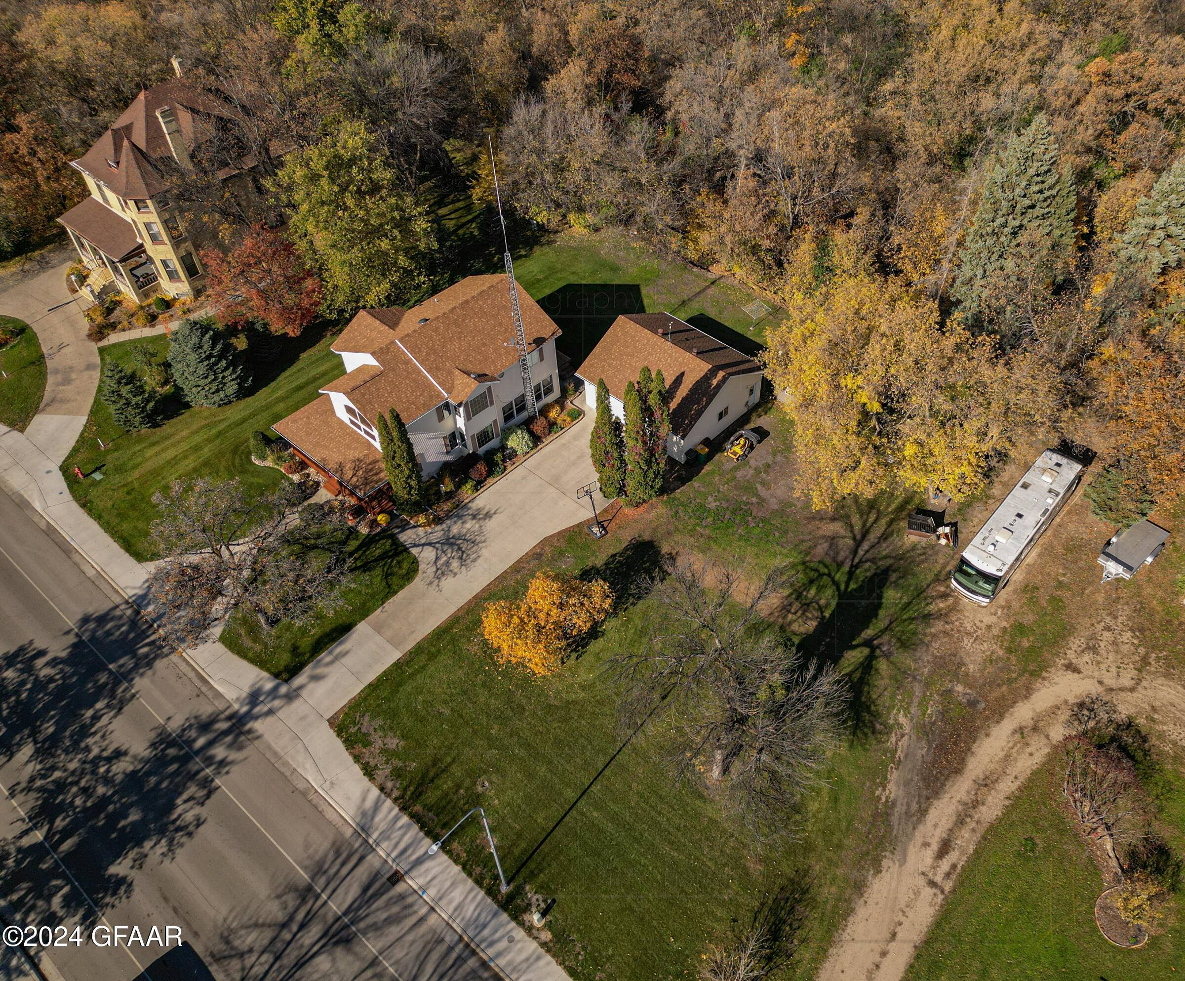 property viewer photo 48