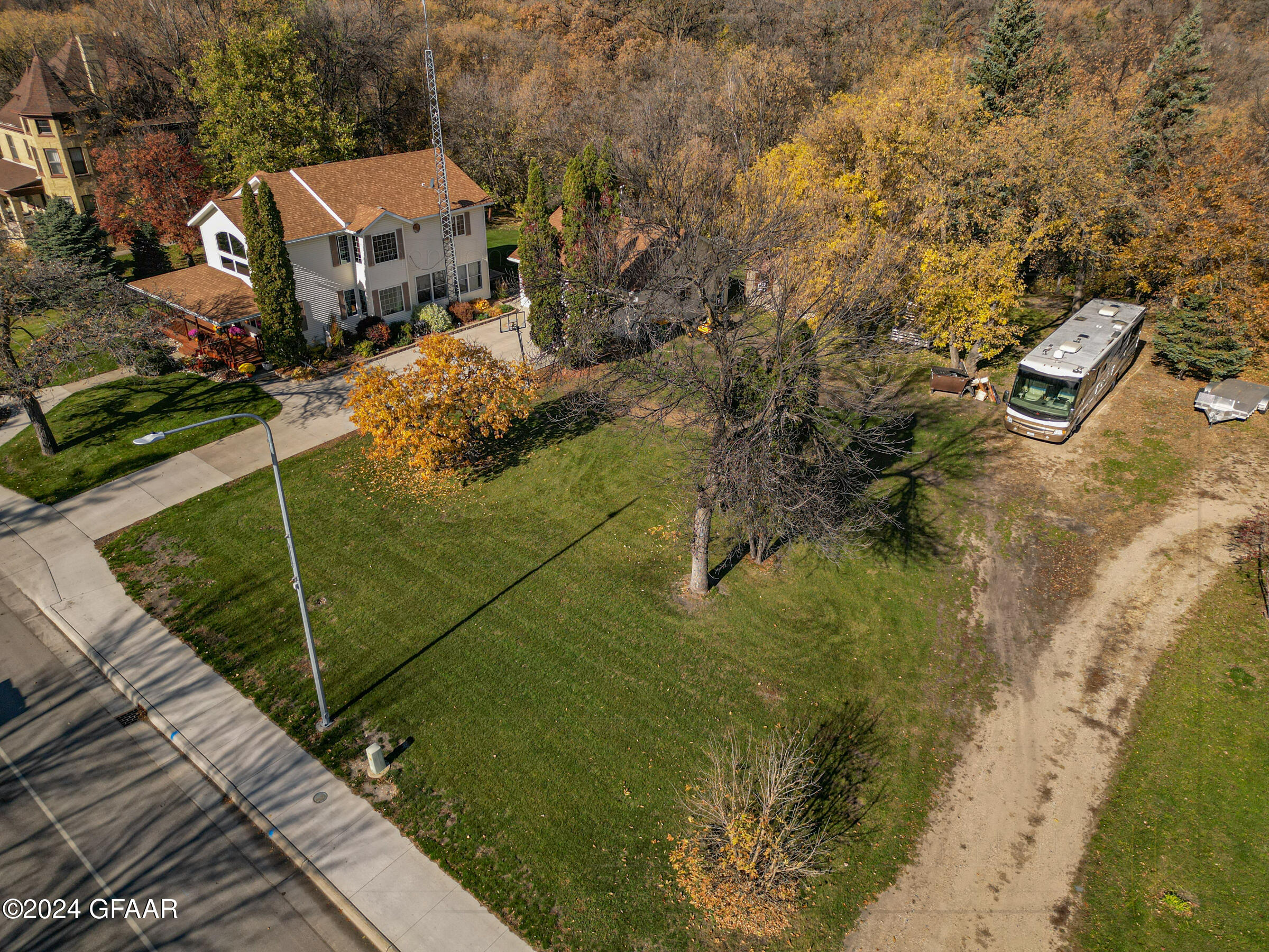 property viewer photo 49