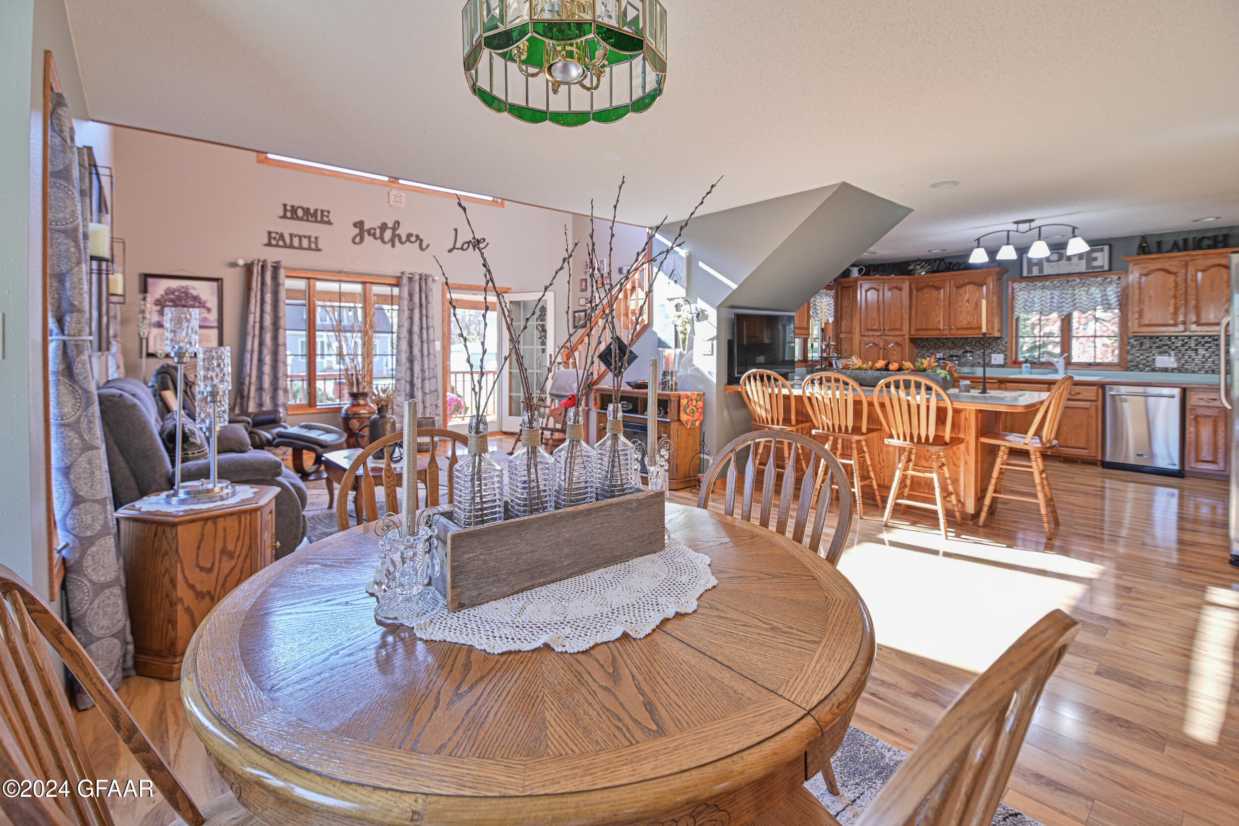 property viewer photo 5