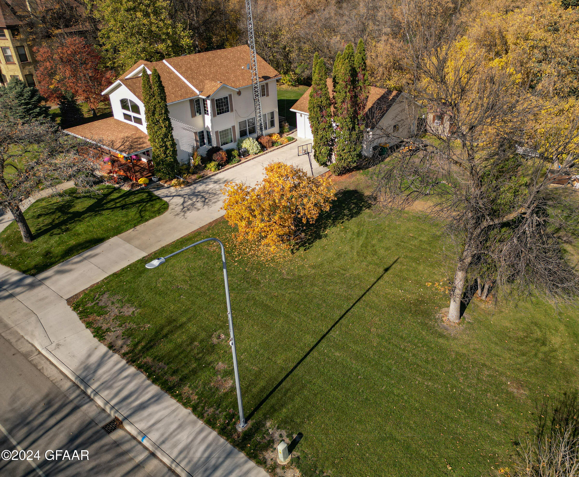 property viewer photo 50