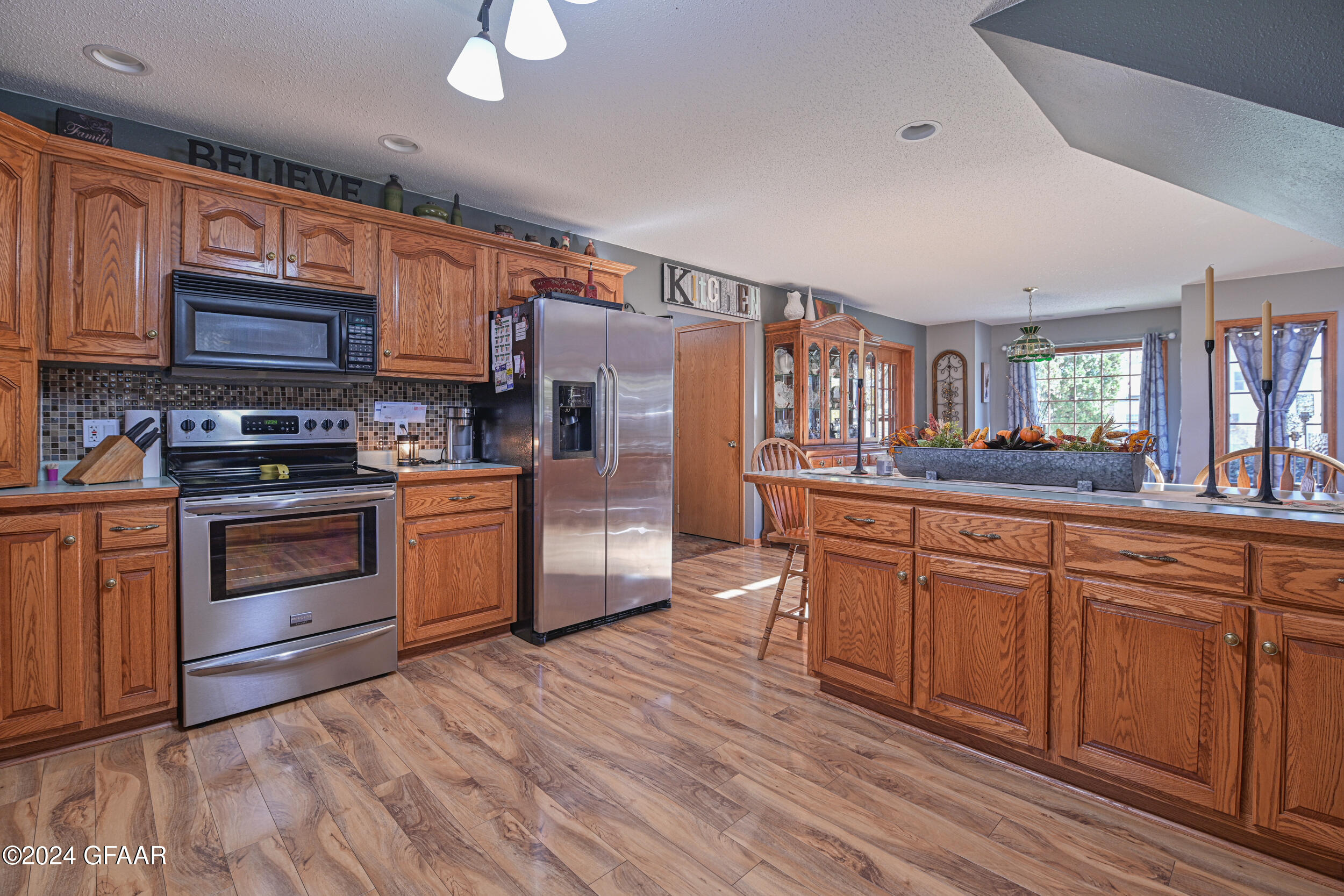 property viewer photo 7