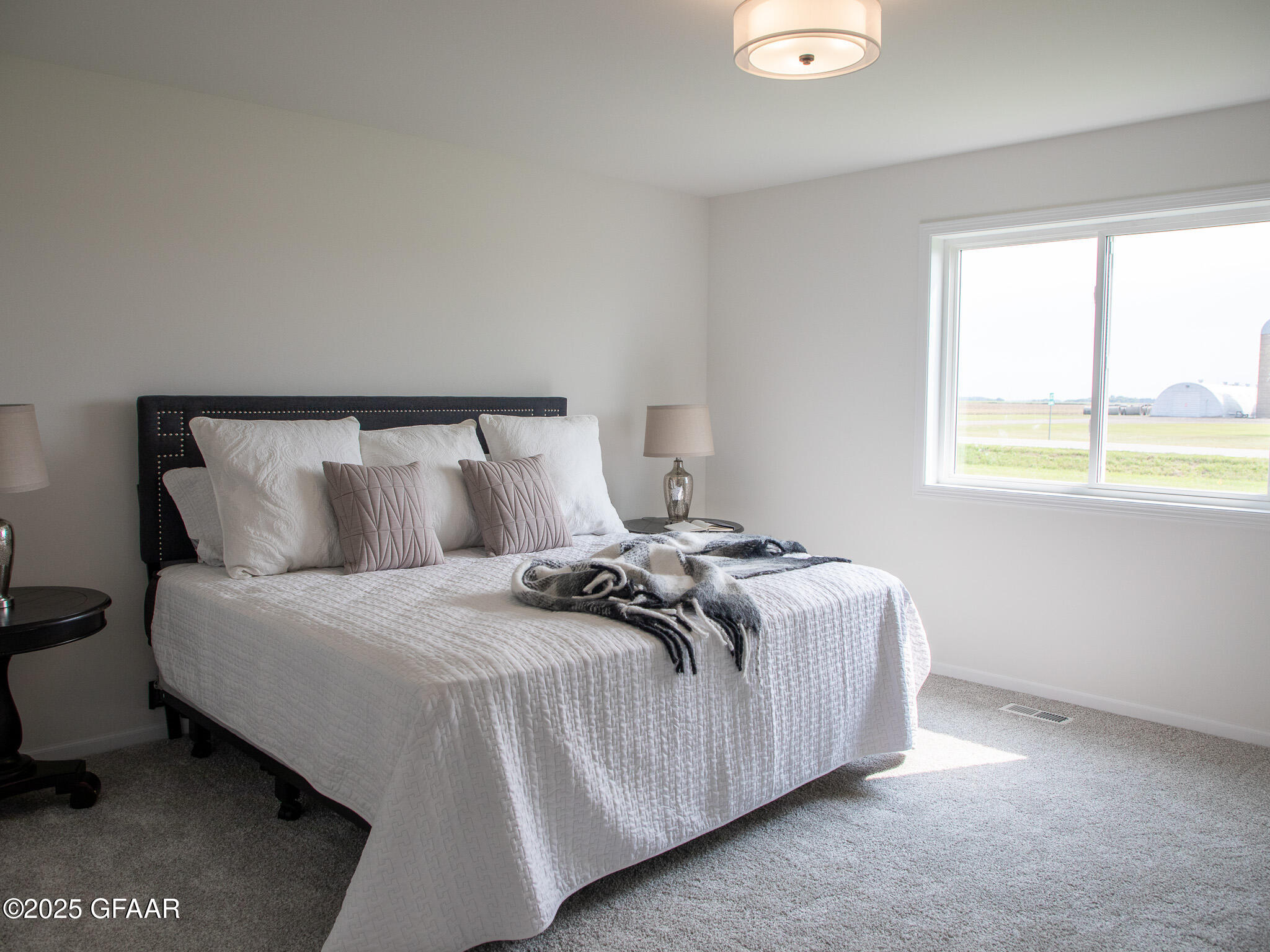 property viewer photo 11