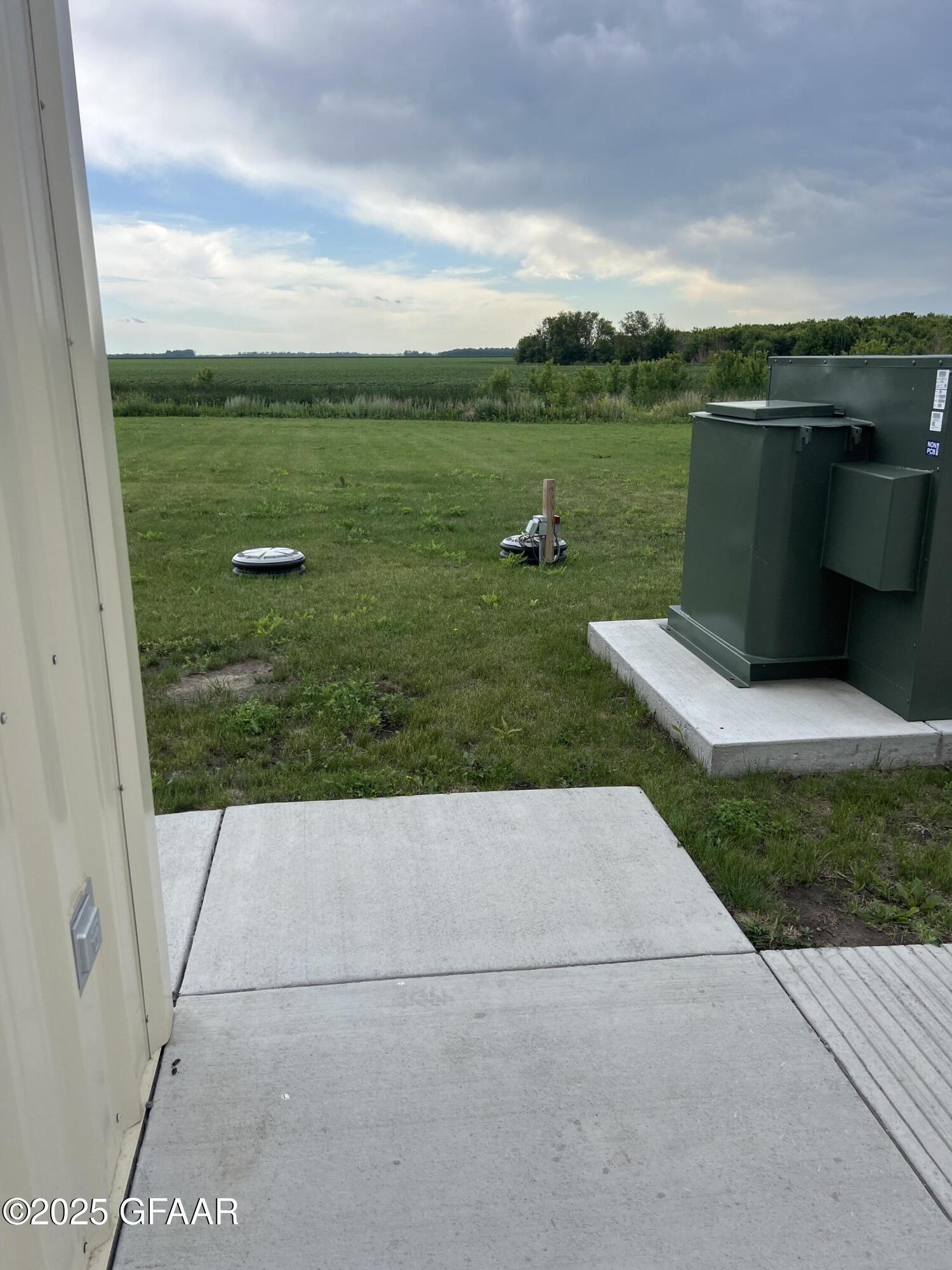 main property photo 18