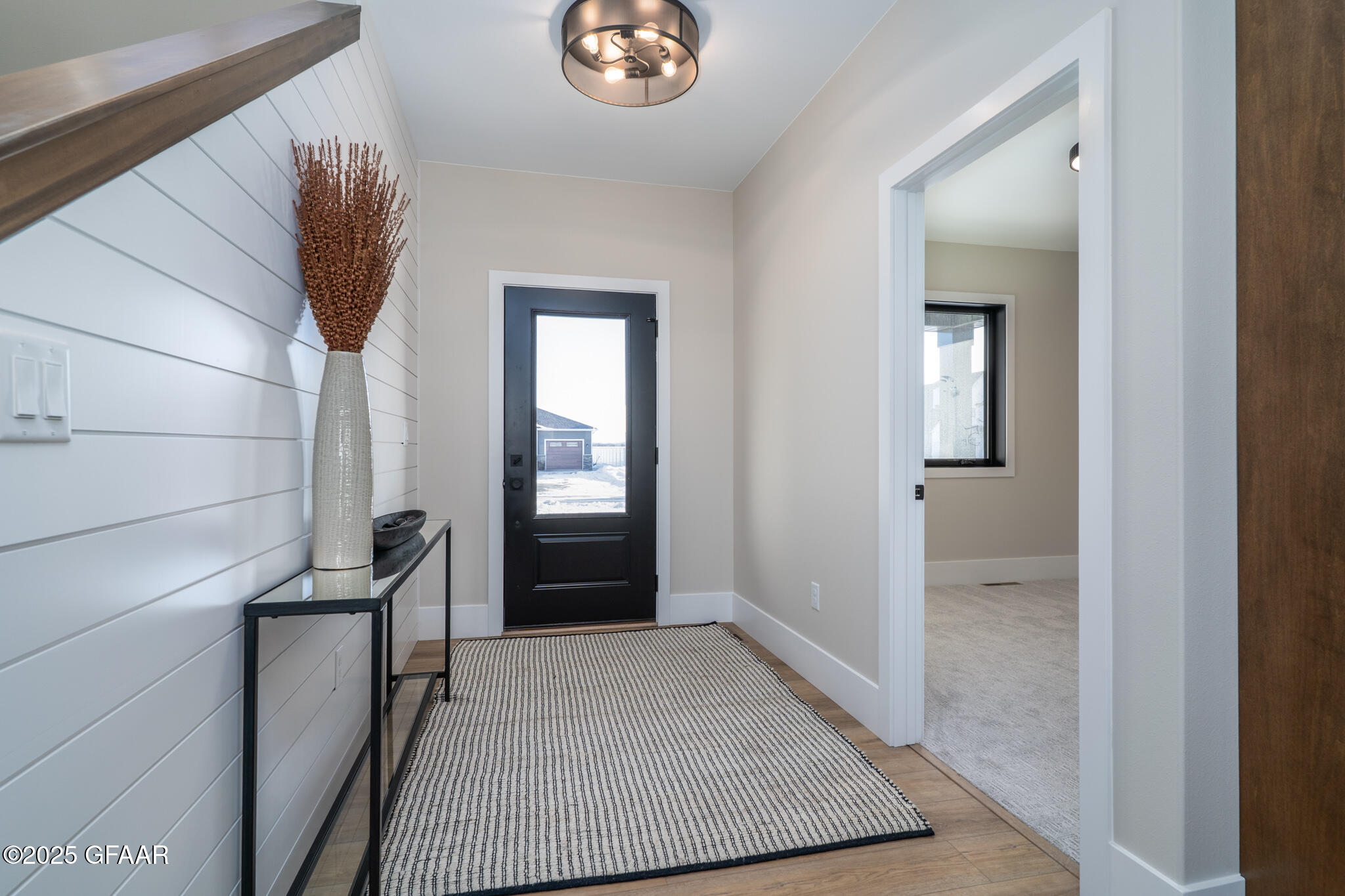property viewer photo 1