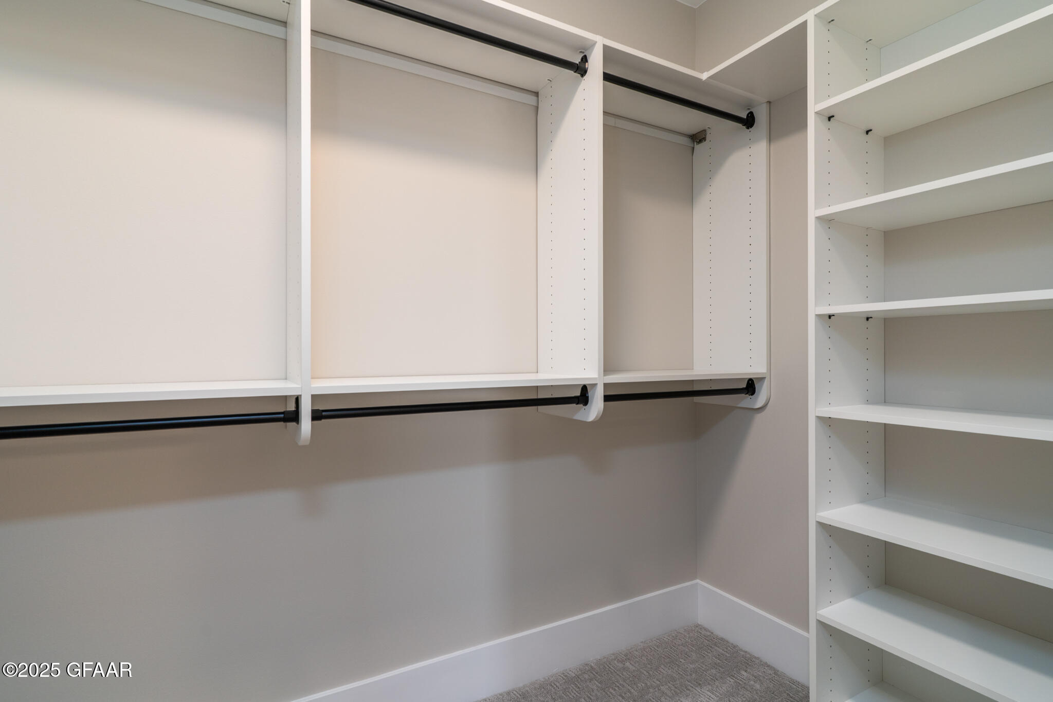 property viewer photo 15