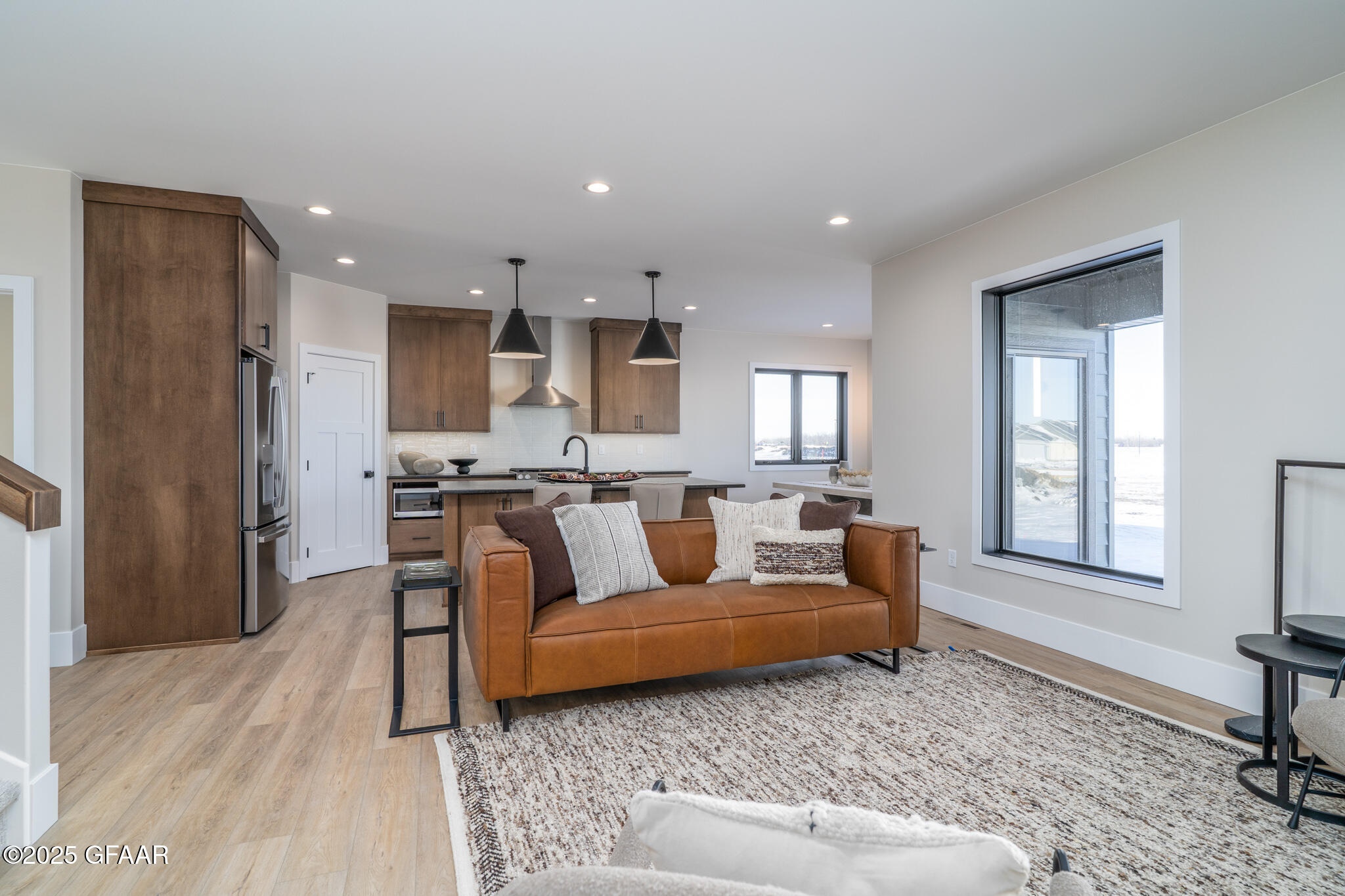 property viewer photo 4